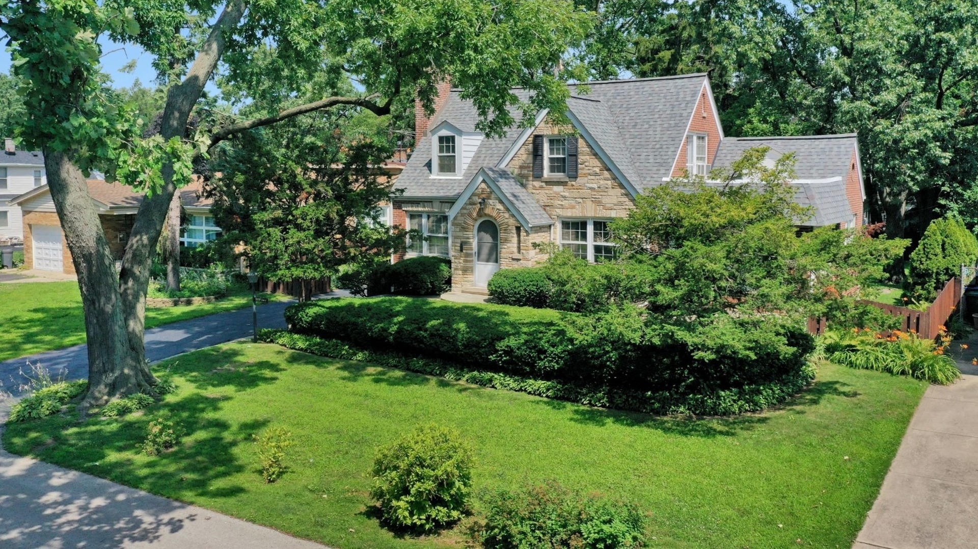 5228 Cass Street Property Photo 2