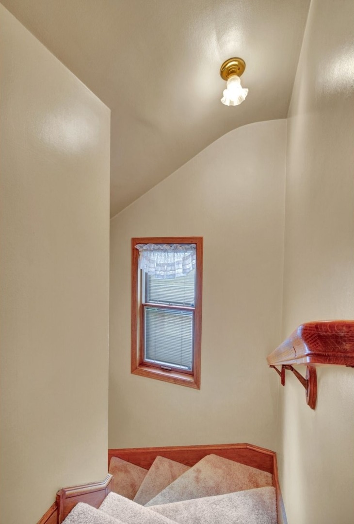 5228 Cass Street Property Photo 22
