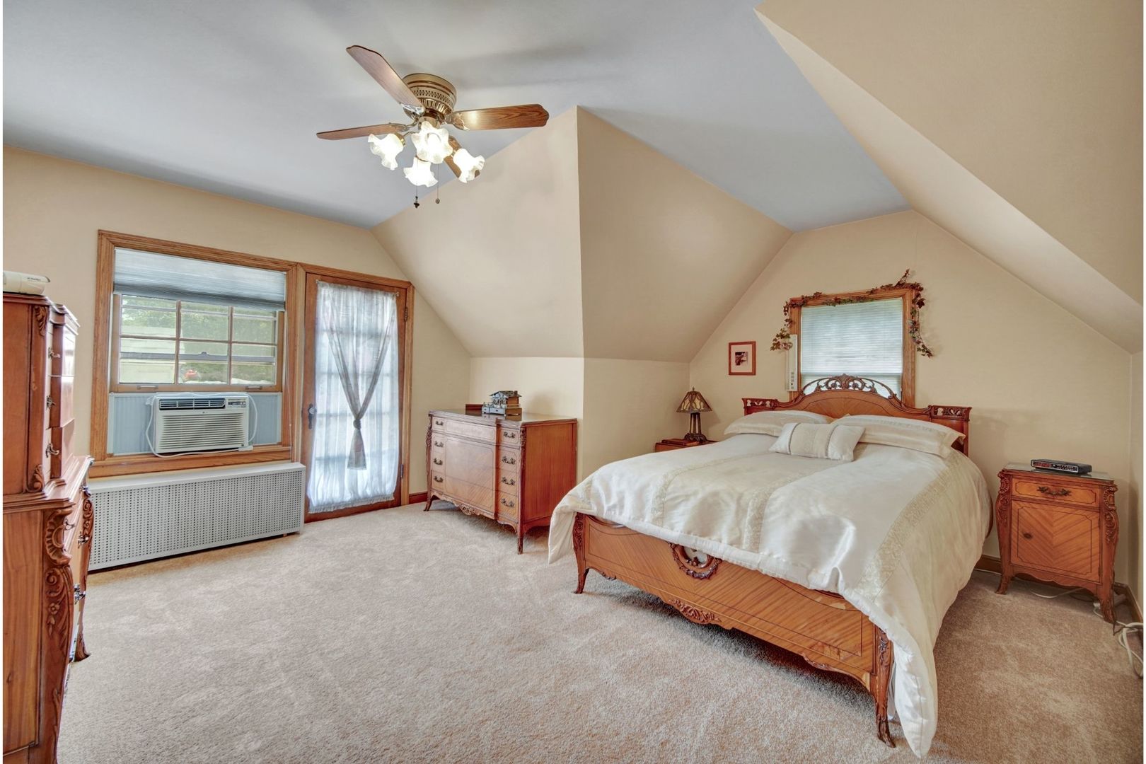 5228 Cass Street Property Photo 24