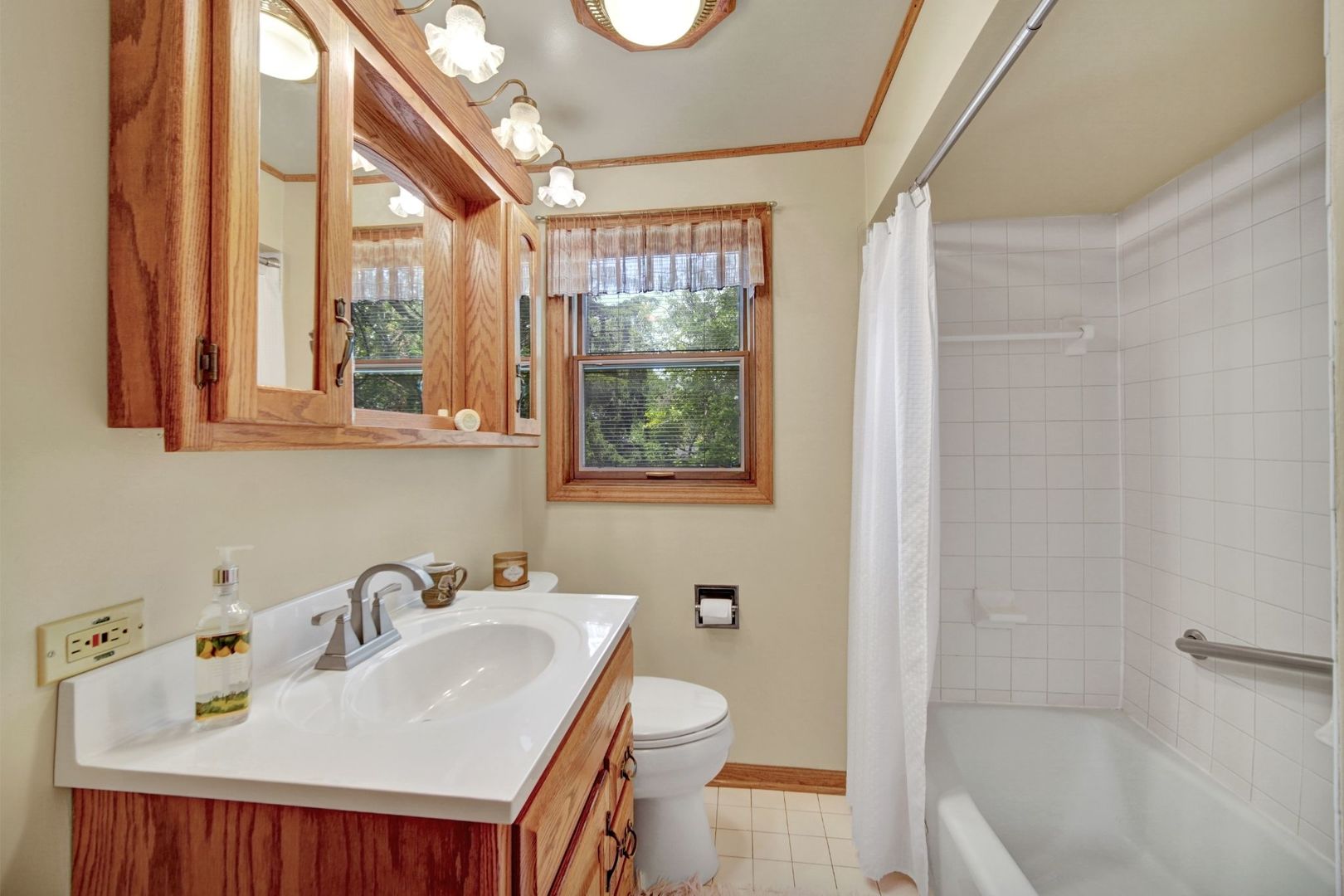 5228 Cass Street Property Photo 27