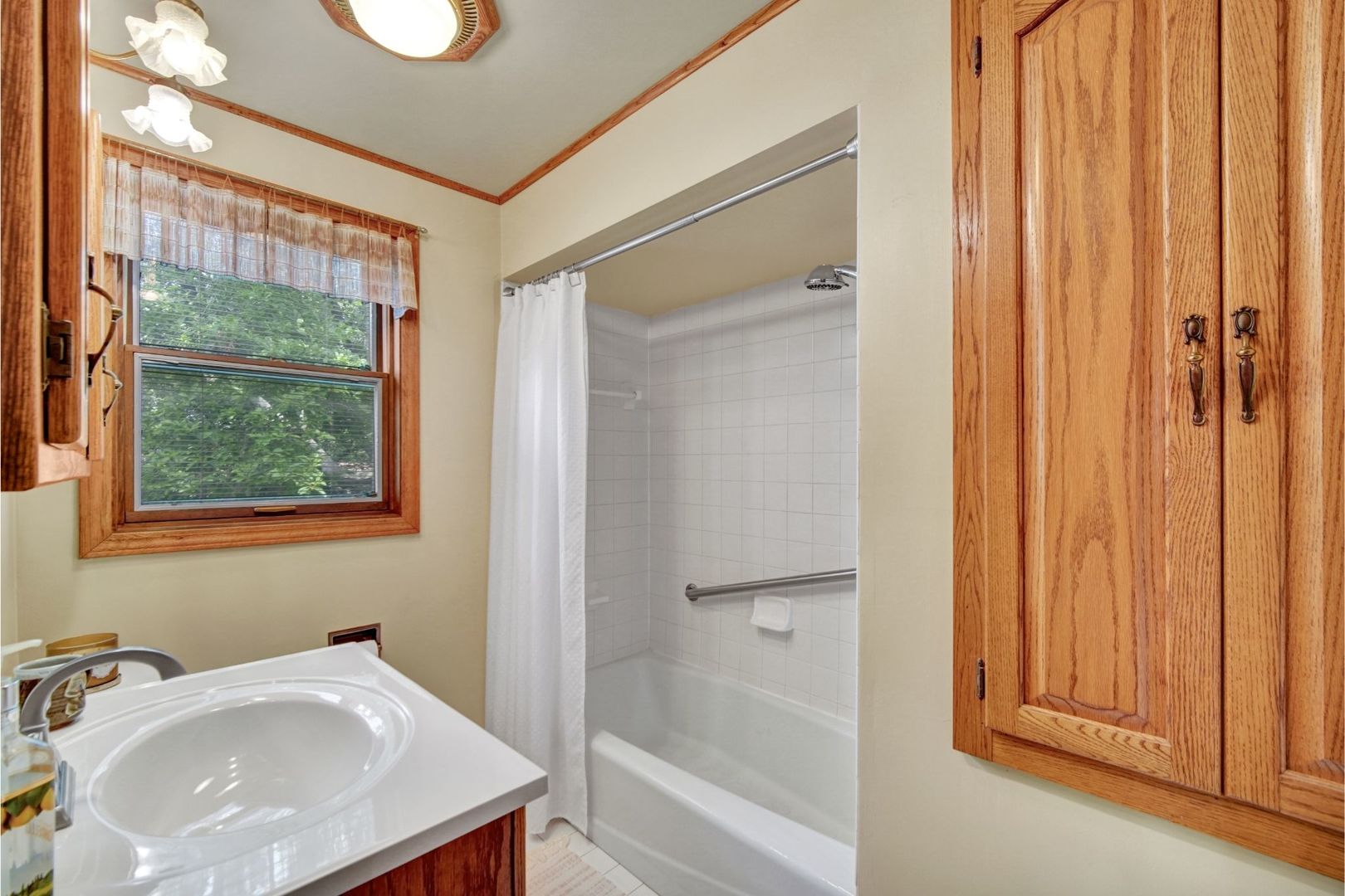 5228 Cass Street Property Photo 28