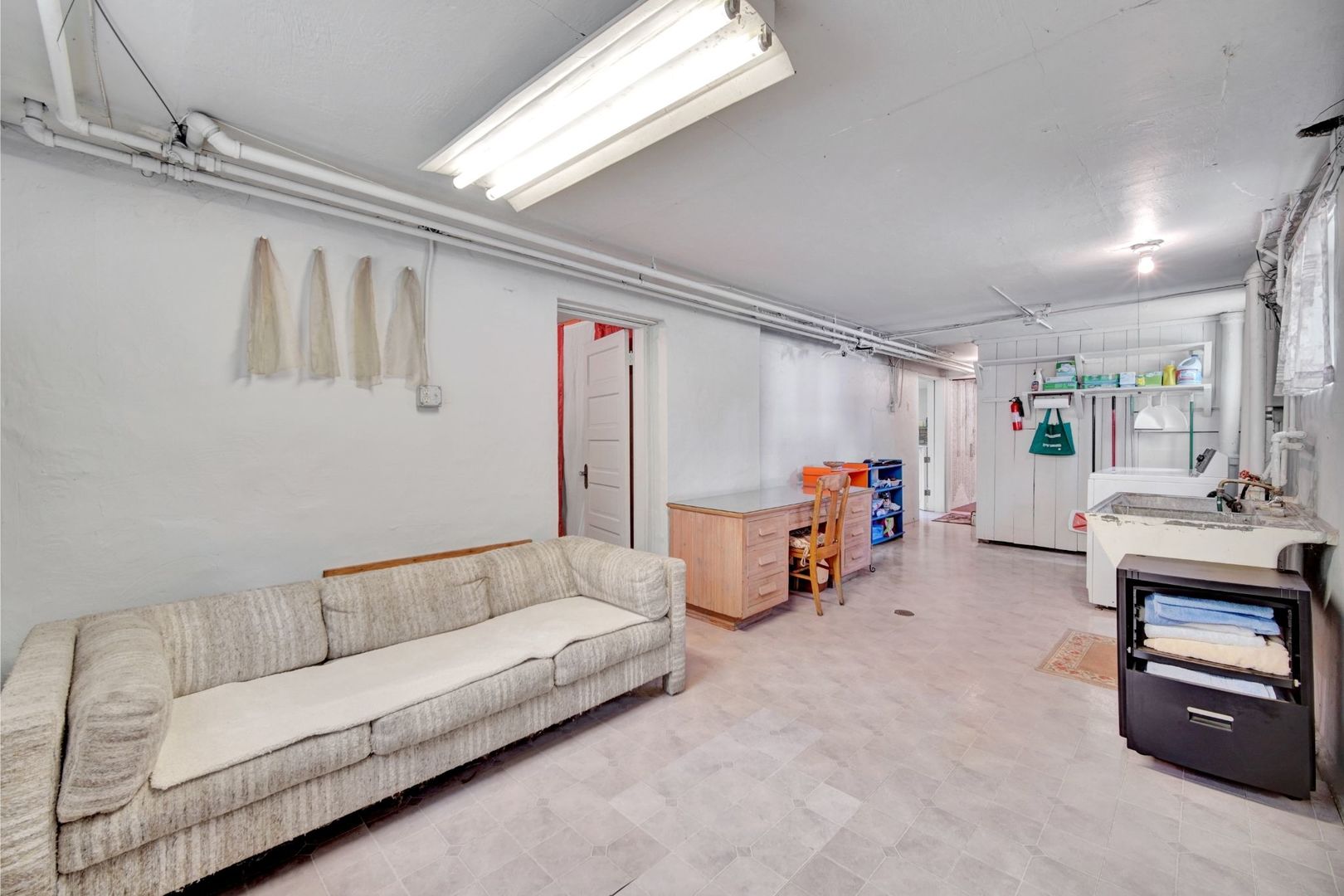 5228 Cass Street Property Photo 33