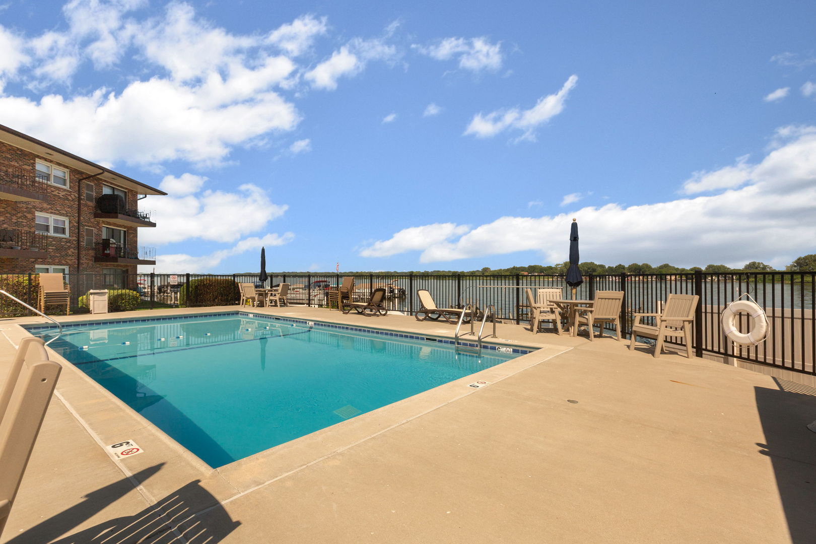 26 N Pistakee Lake Road 3e Property Photo 15