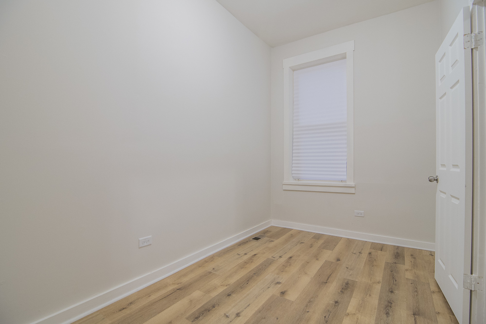 1141 S Francisco Avenue 1r Property Photo 11