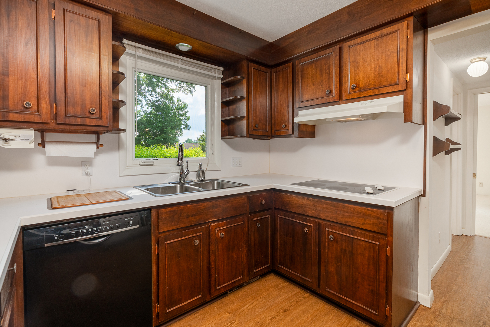 107 N Lark Lane Property Photo 12