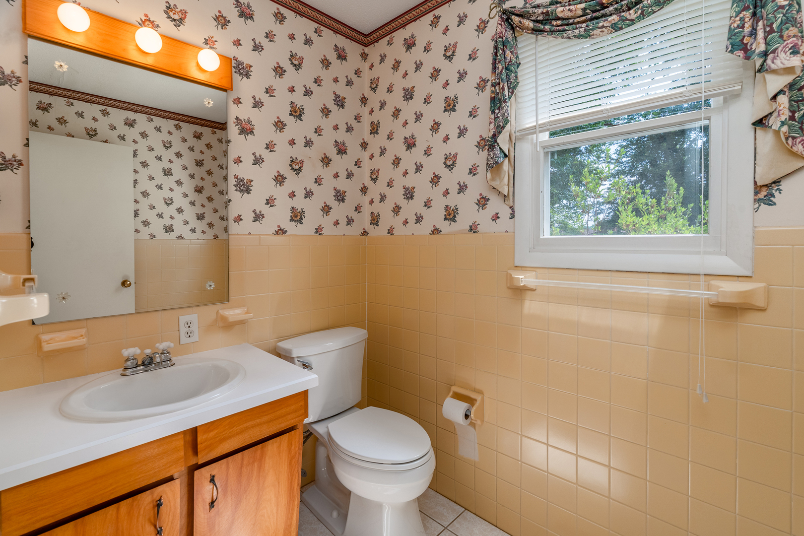 107 N Lark Lane Property Photo 15