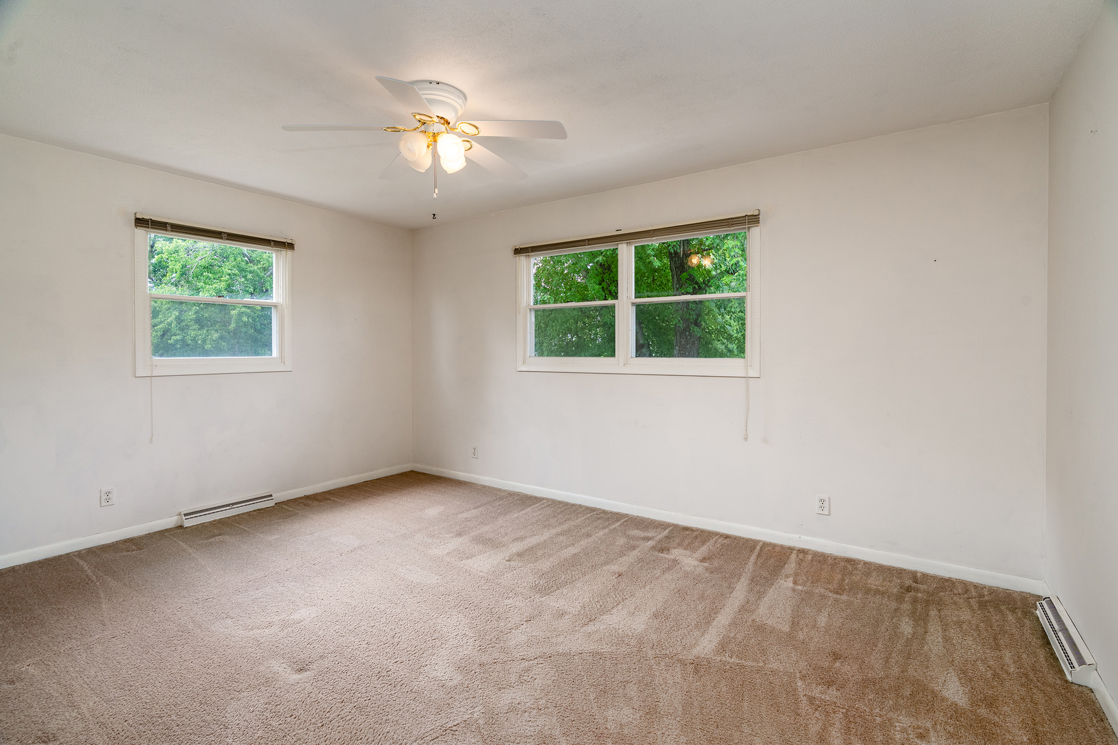 107 N Lark Lane Property Photo 27