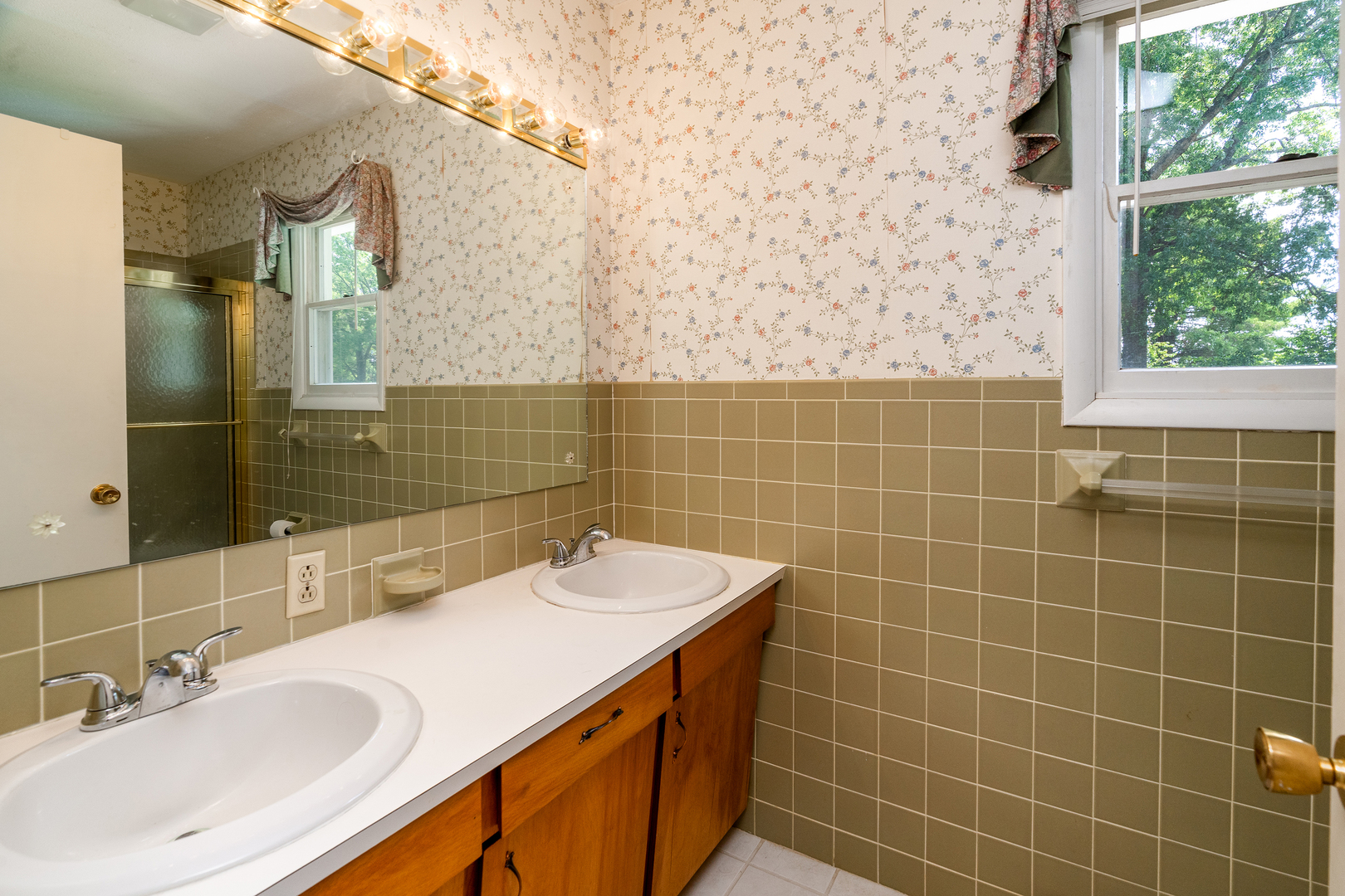 107 N Lark Lane Property Photo 29