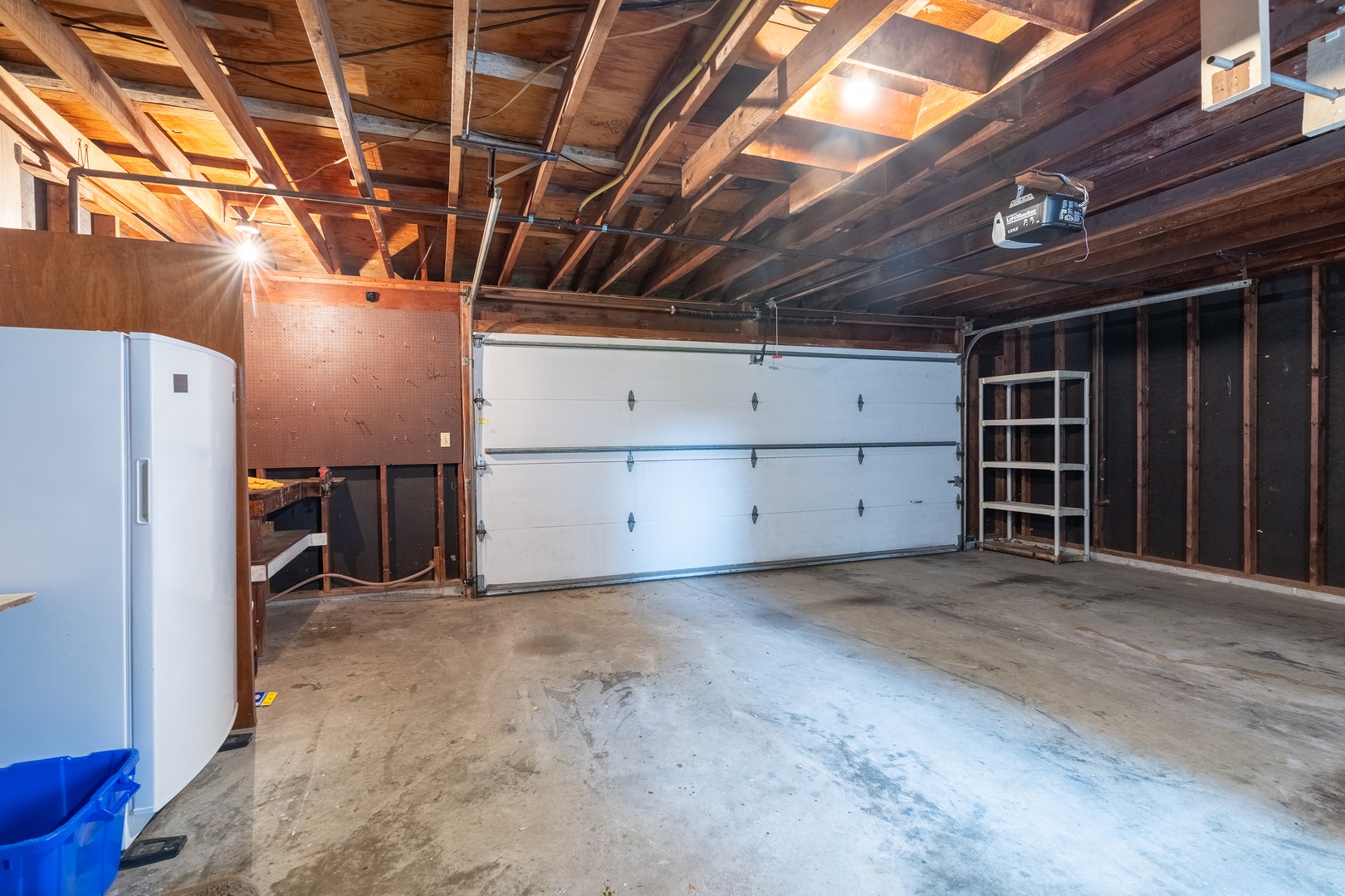 107 N Lark Lane Property Photo 32
