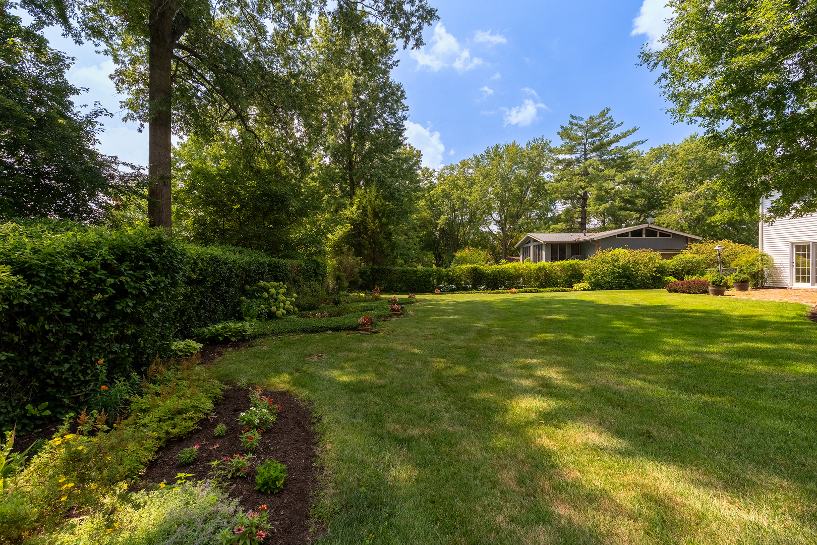 107 N Lark Lane Property Photo 35