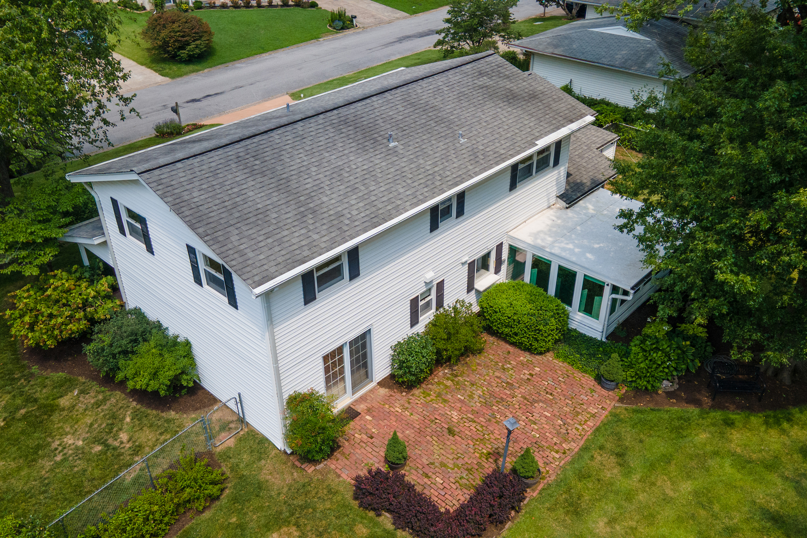 107 N Lark Lane Property Photo 41