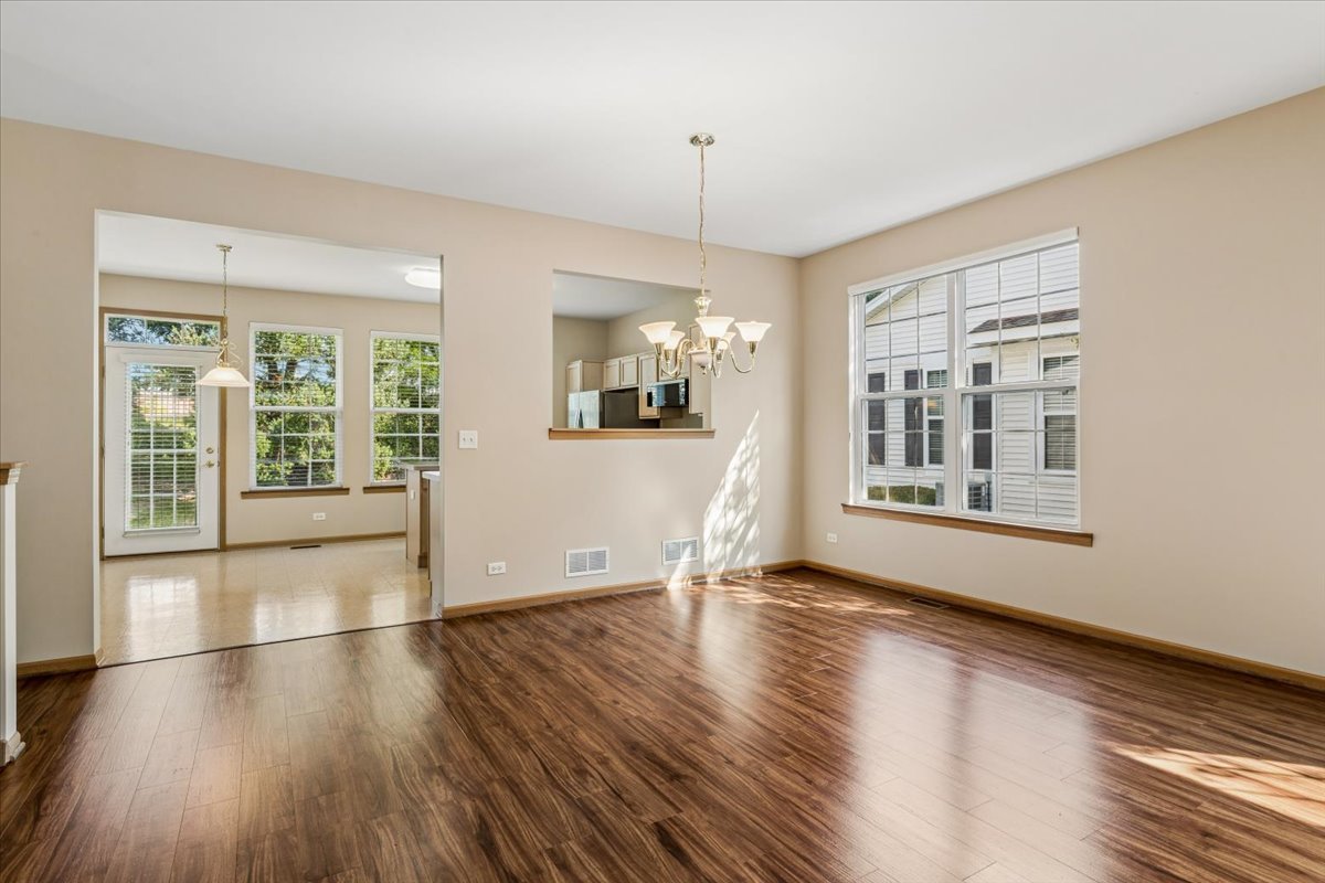 350 Woodhill Drive Property Photo 6