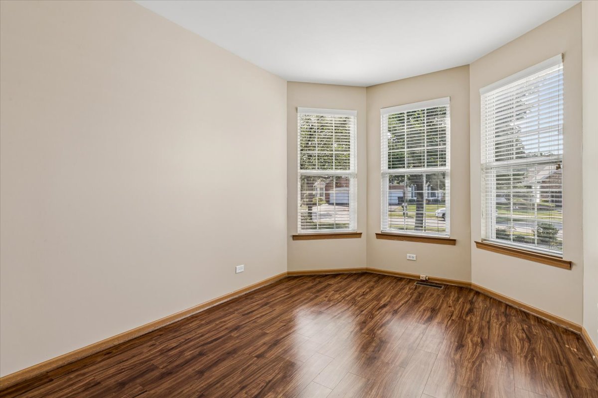 350 Woodhill Drive Property Photo 12