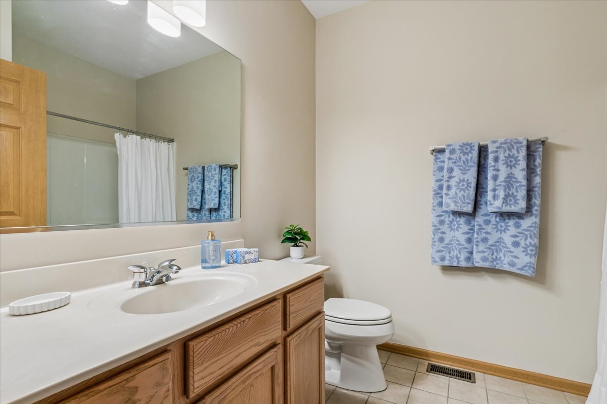 350 Woodhill Drive Property Photo 13