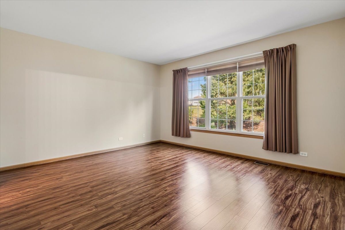 350 Woodhill Drive Property Photo 15