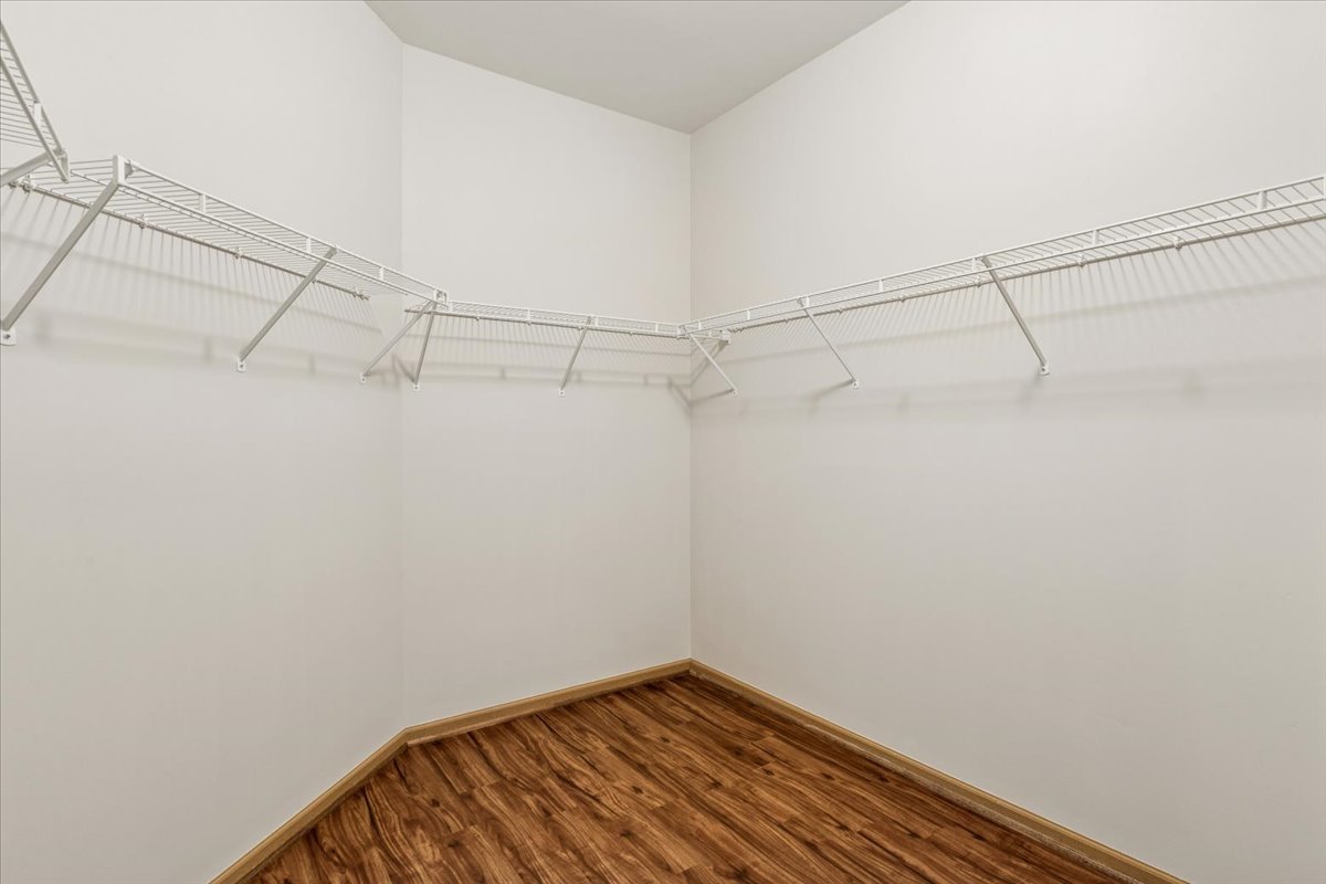 350 Woodhill Drive Property Photo 17