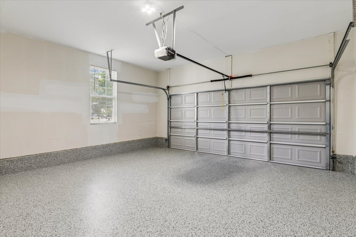 350 Woodhill Drive Property Photo 22