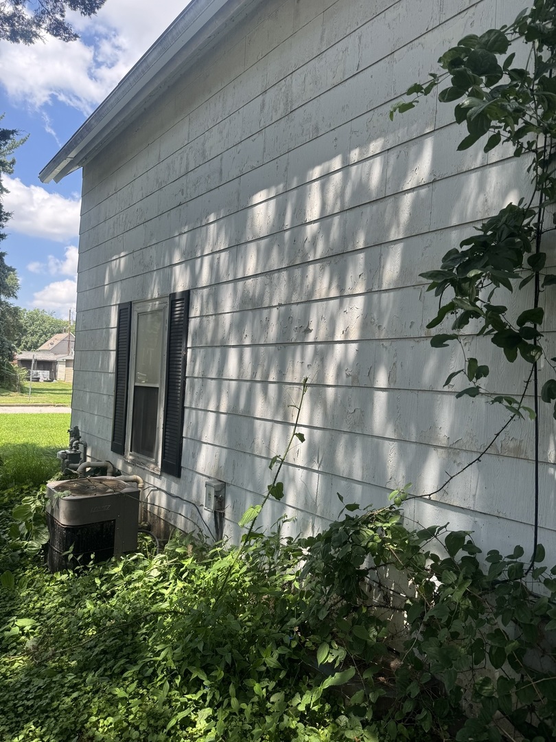 414 49th Street Property Photo 3