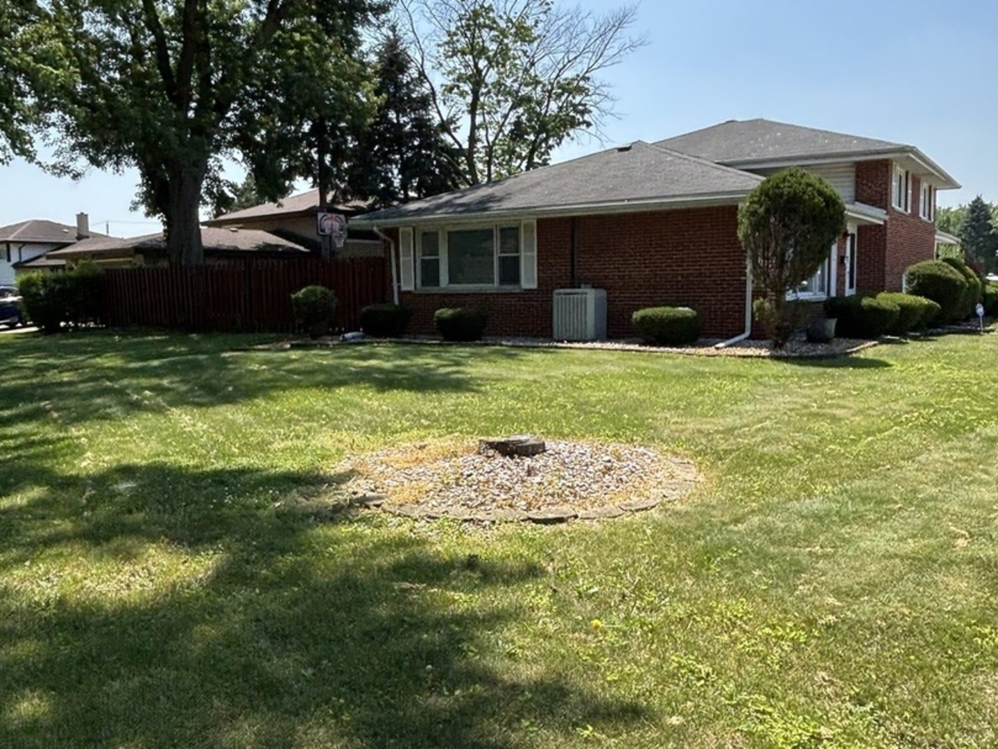 913 E 169th Street Property Photo 1