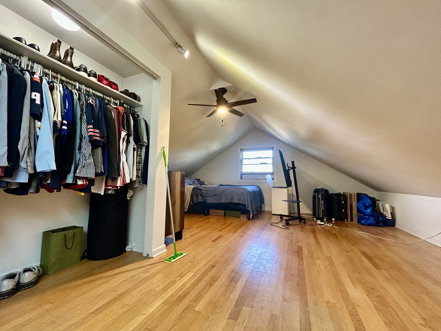3033 N Racine Avenue 3 Property Photo 27