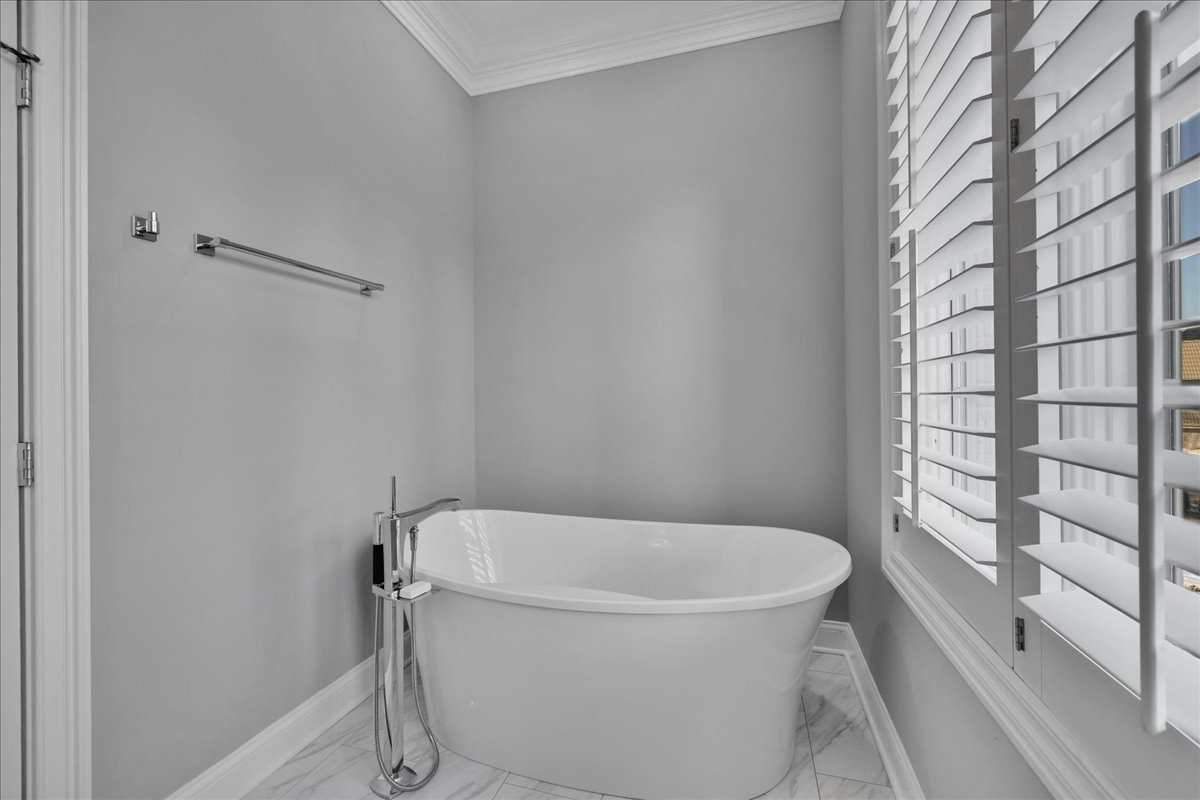 601 Ambriance Drive Property Photo 17