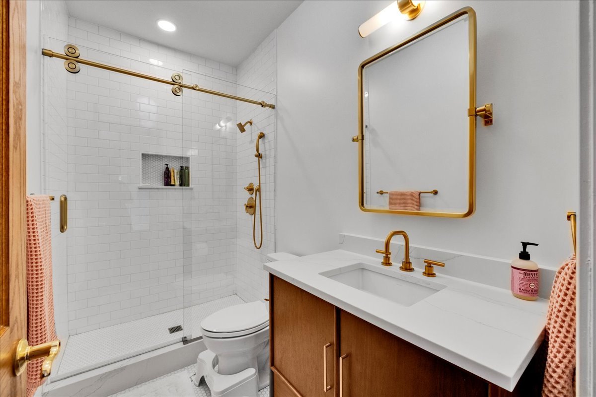 601 Ambriance Drive Property Photo 19