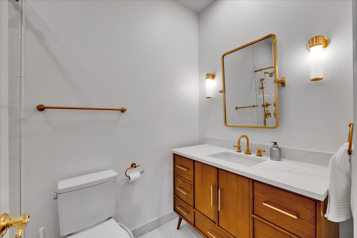 601 Ambriance Drive Property Photo 23