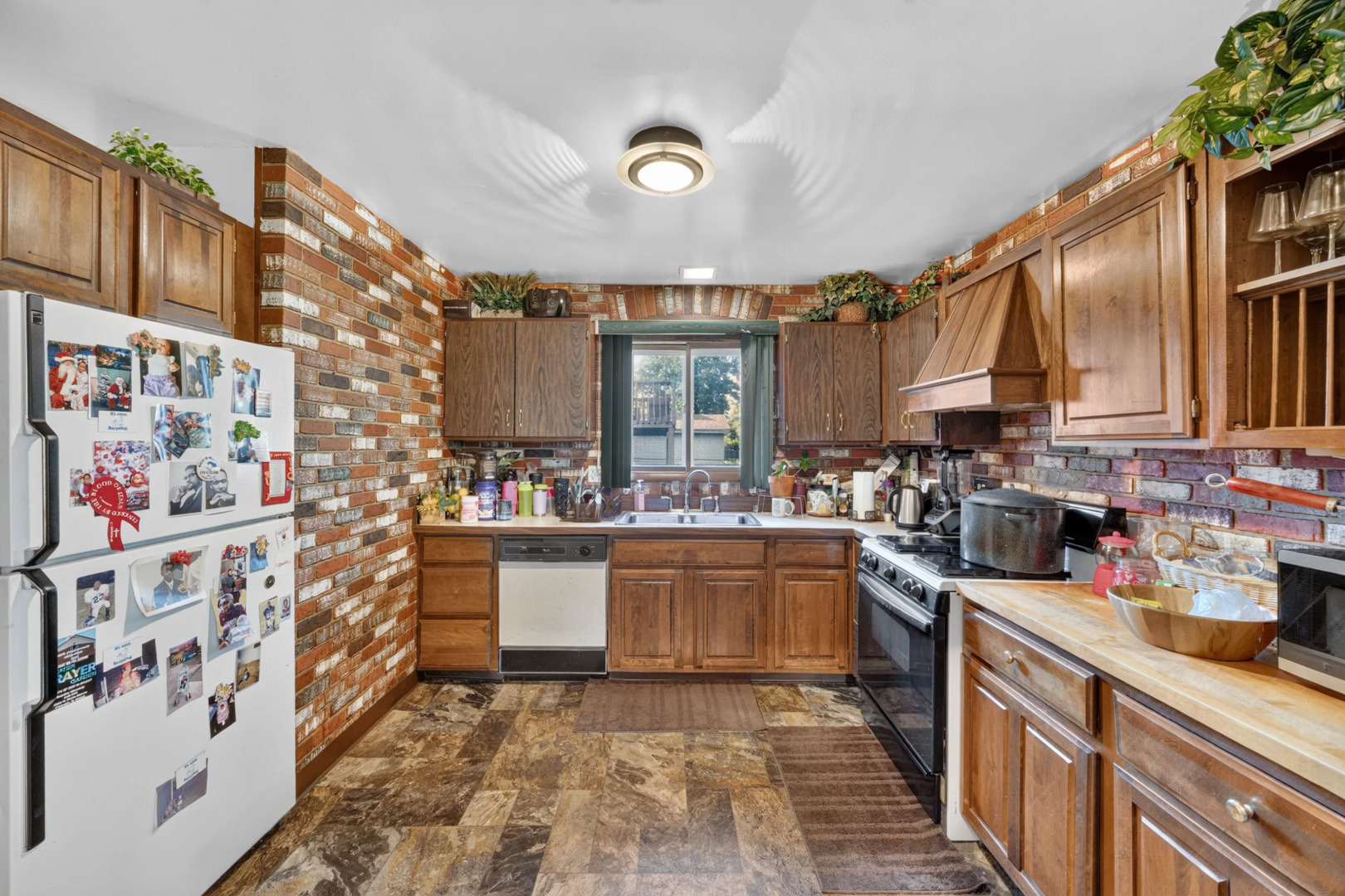 17811 Princeton Lane Property Photo 9