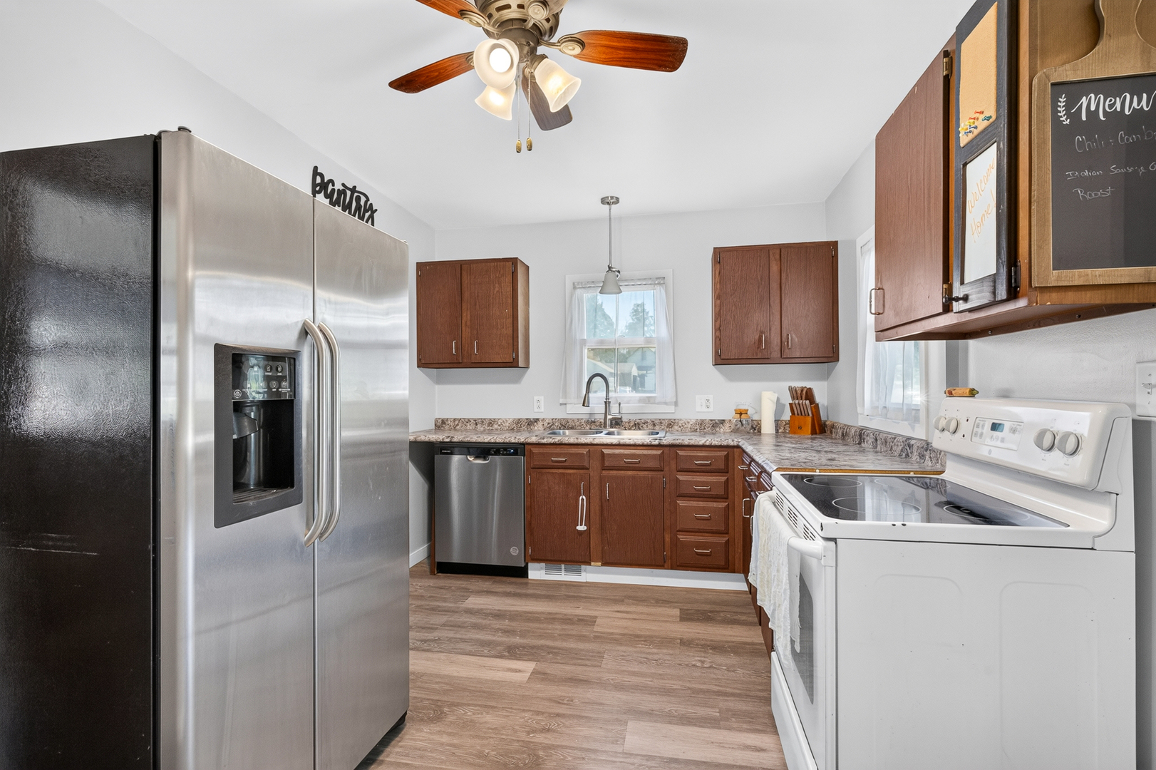 202 Apple Street Property Photo 9