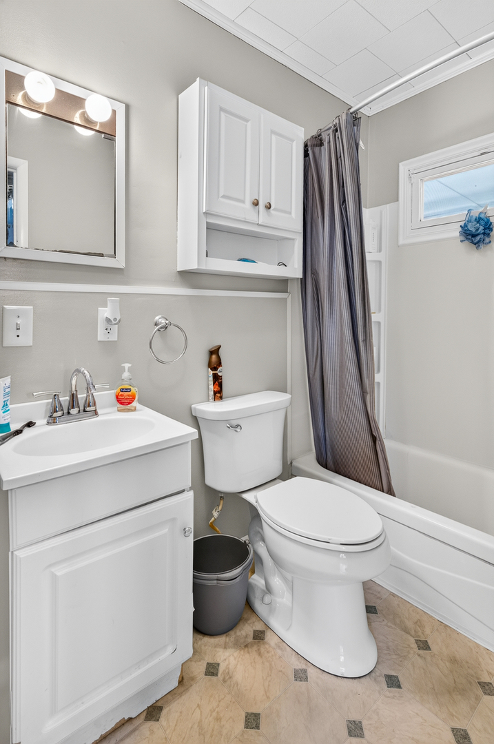 202 Apple Street Property Photo 14