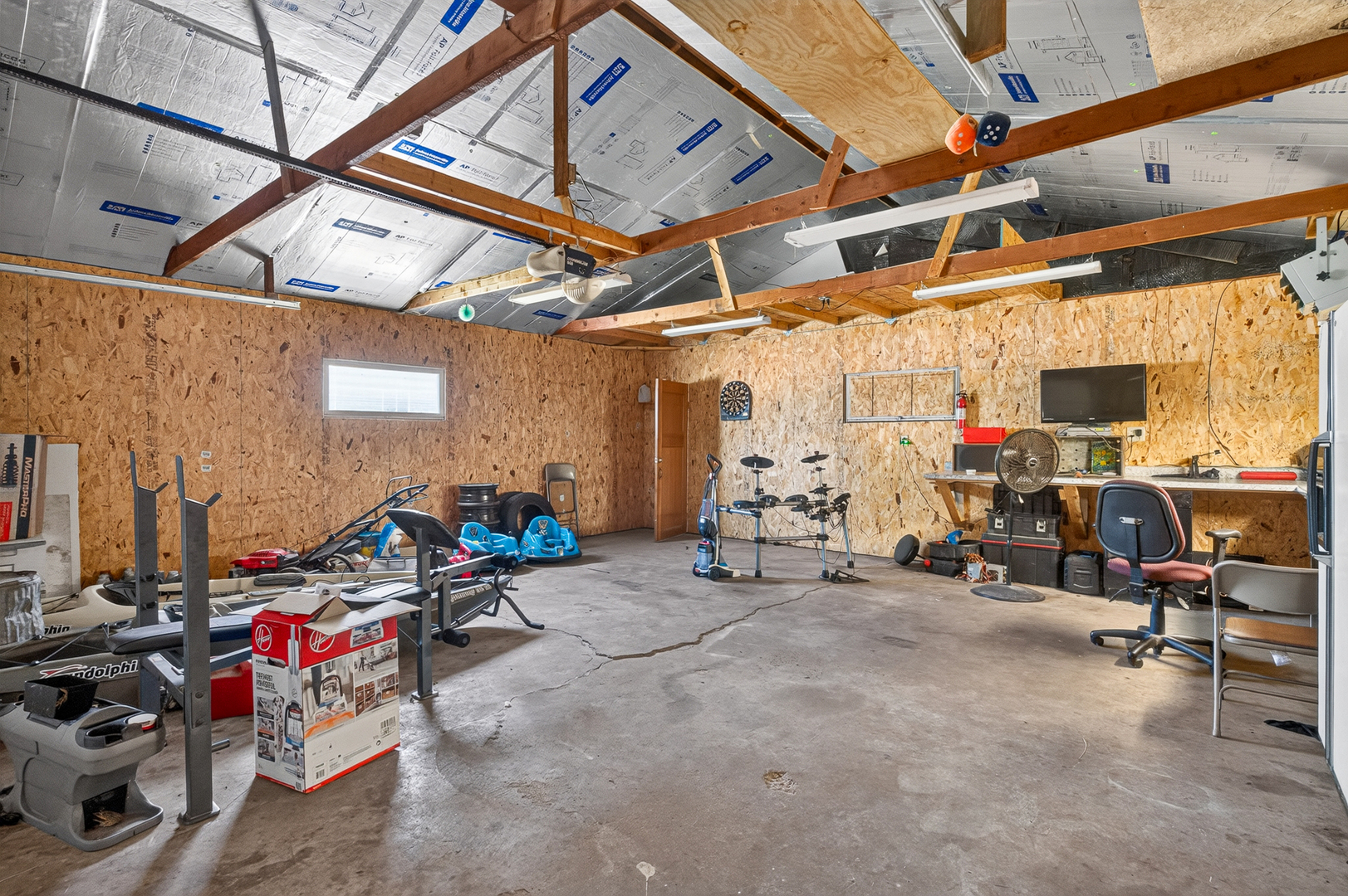 202 Apple Street Property Photo 28