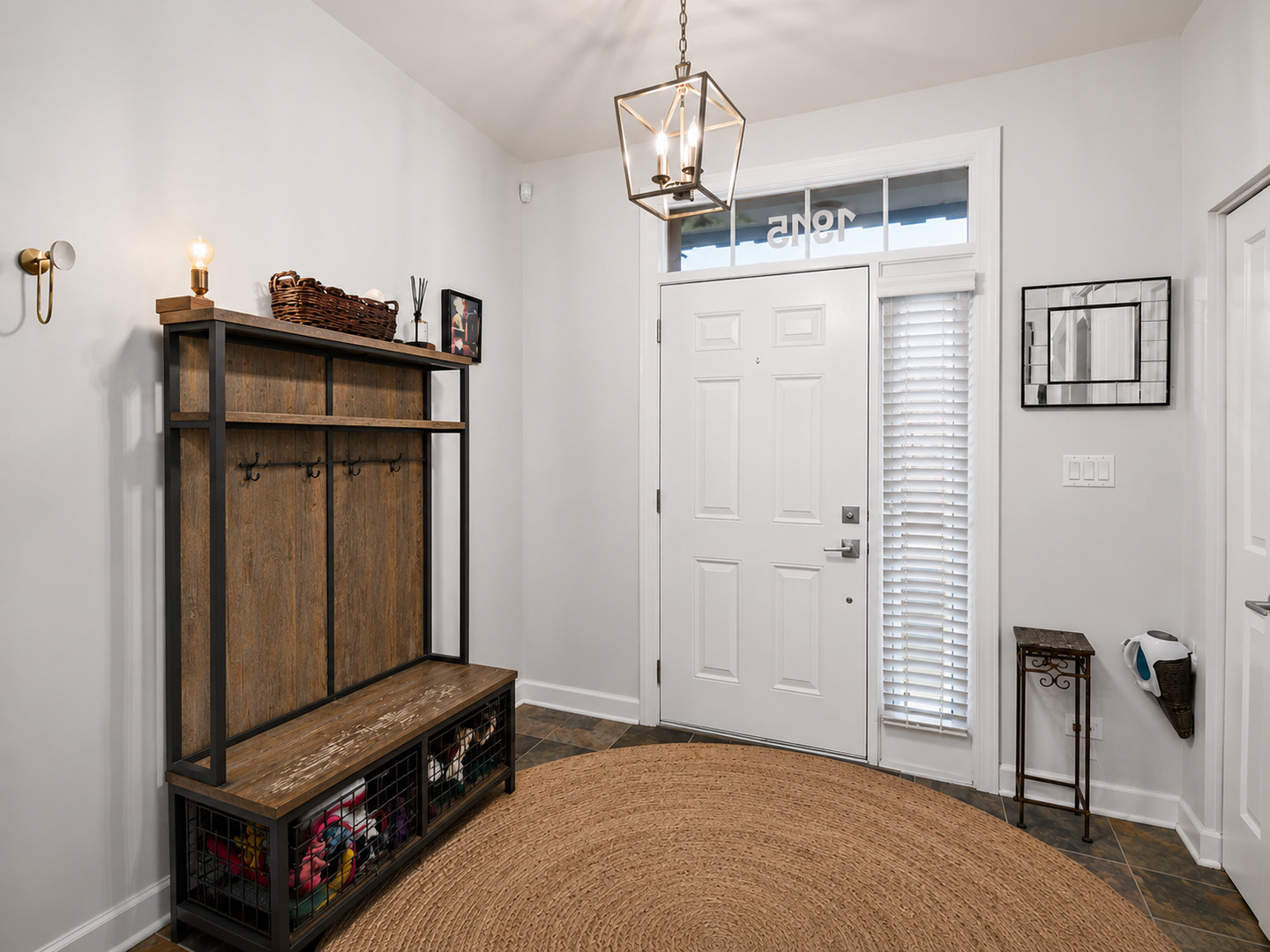 1815 S Prairie Parkway Property Photo 2
