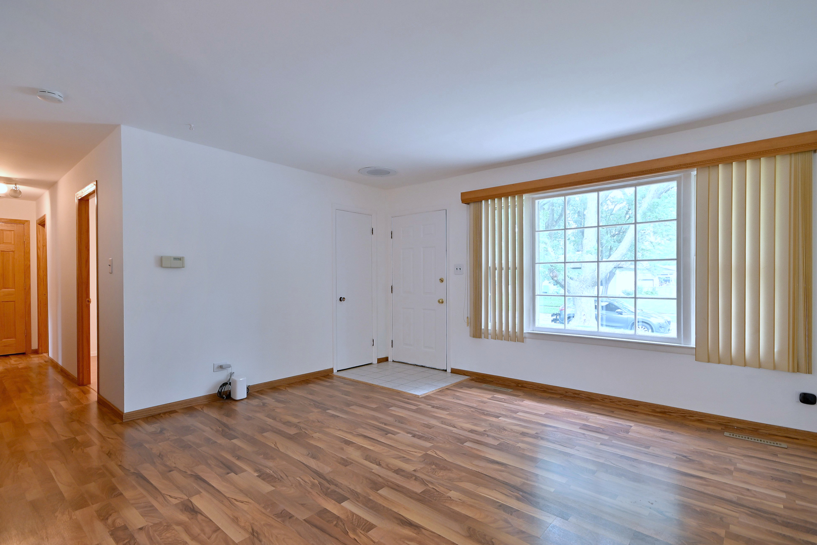 1675 Evergreen Avenue Property Photo 4