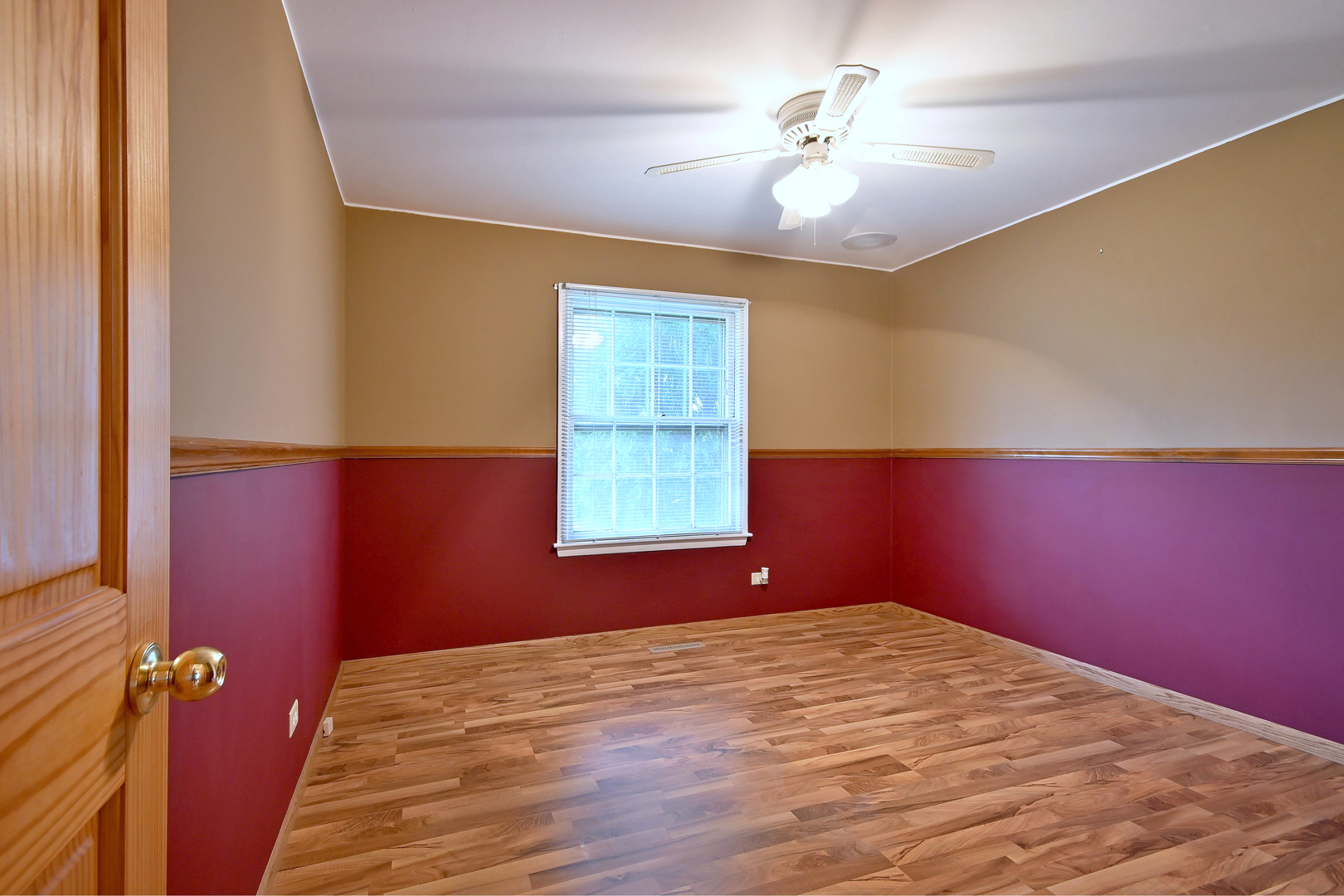 1675 Evergreen Avenue Property Photo 13