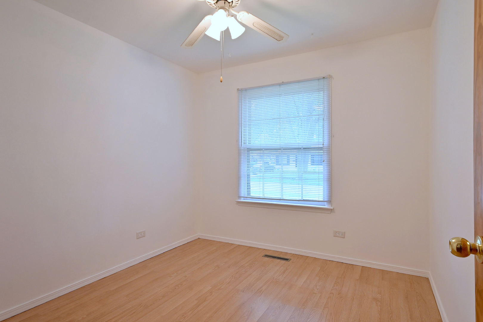 1675 Evergreen Avenue Property Photo 17