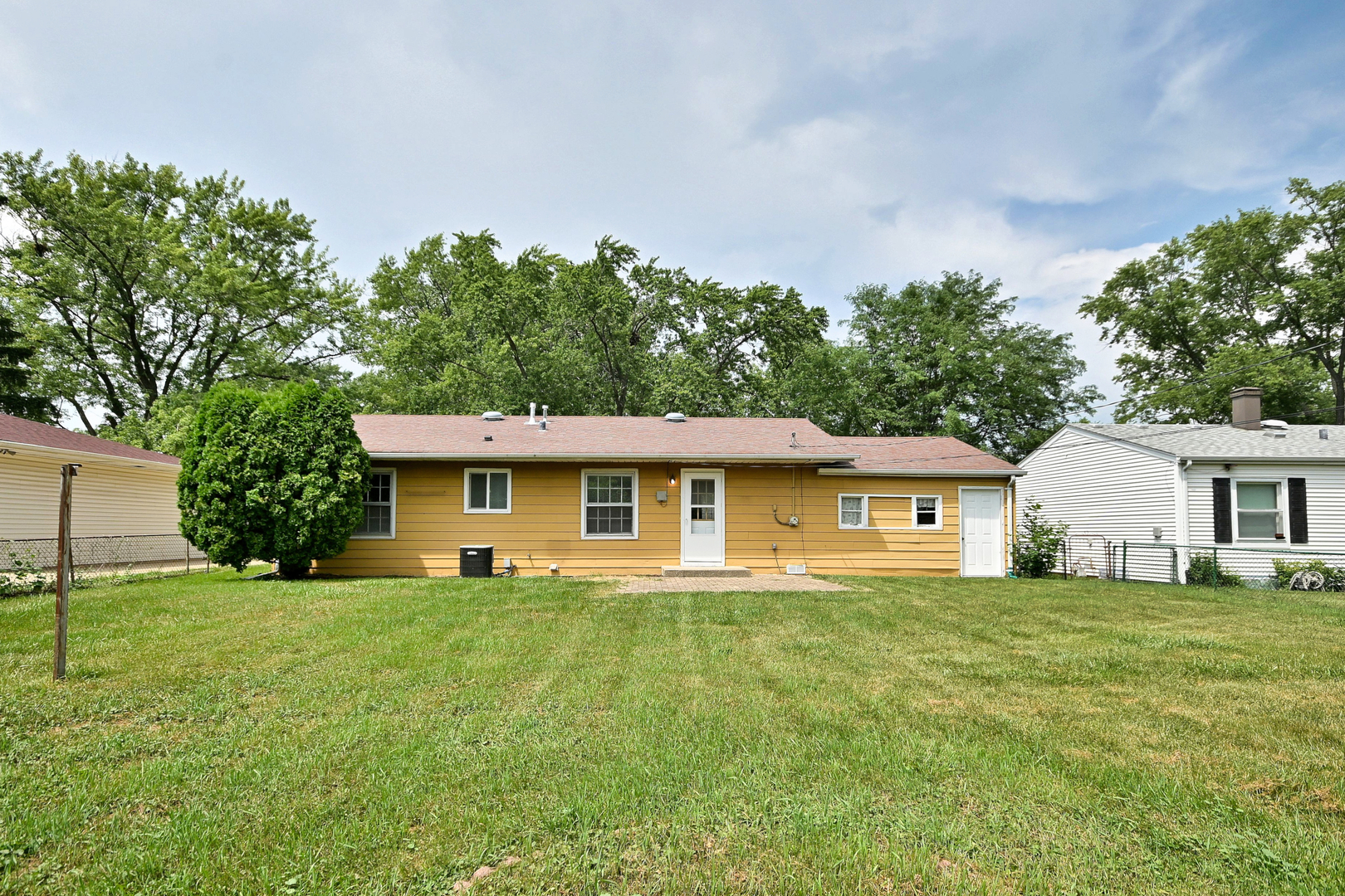 1675 Evergreen Avenue Property Photo 19