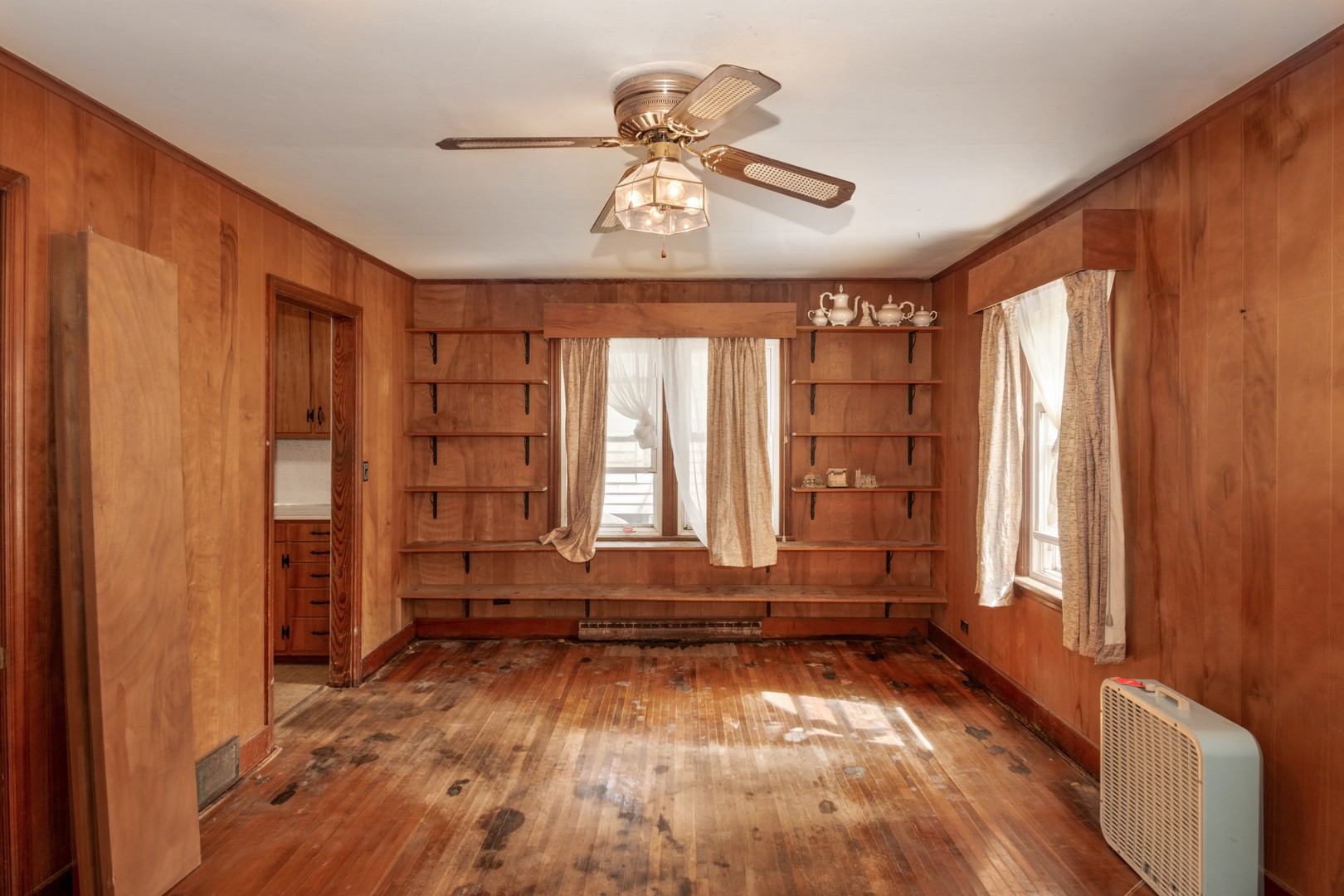 1109 N Mill Street Property Photo 5