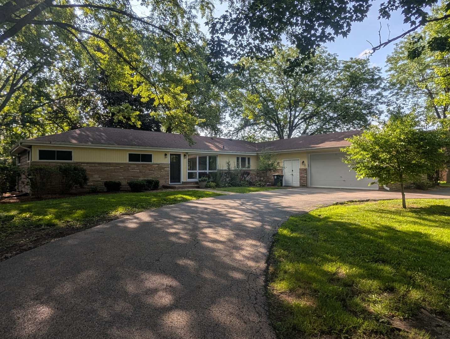 71 N ELA Road Property Photo 1