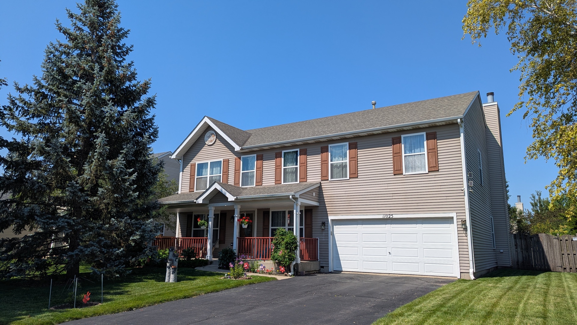 11025 Fairbluff Avenue Property Photo 1