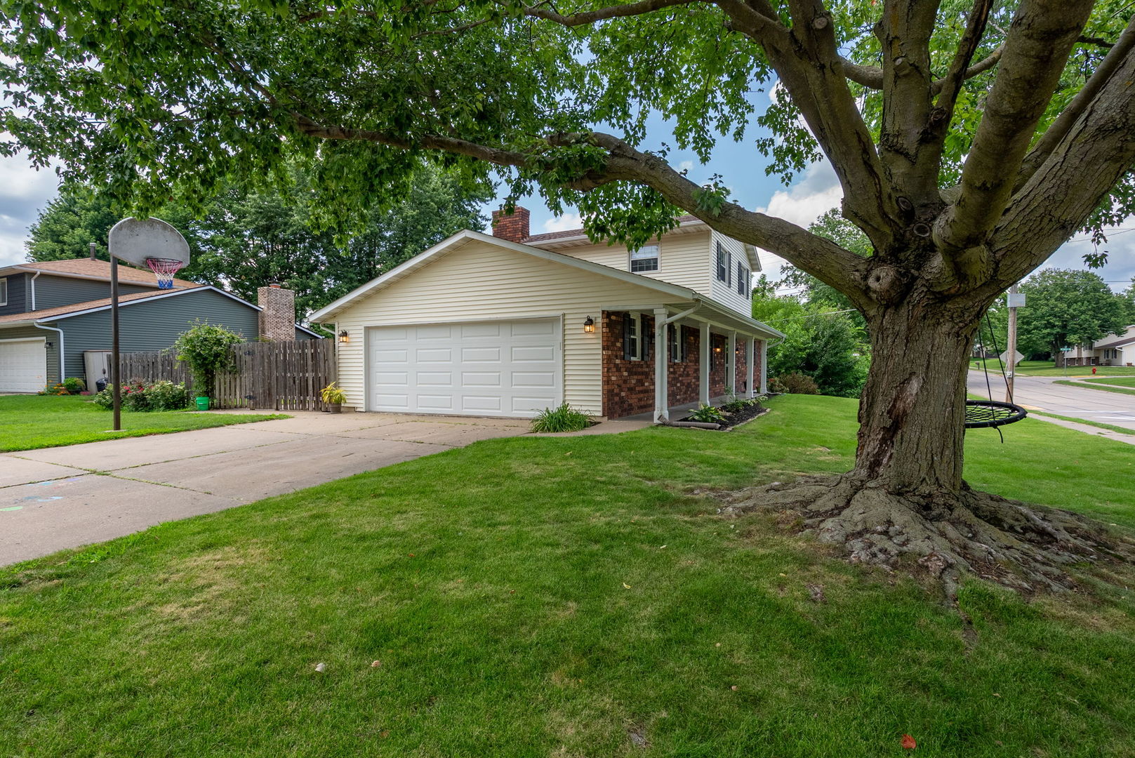 406 S 8th Street Property Photo 3