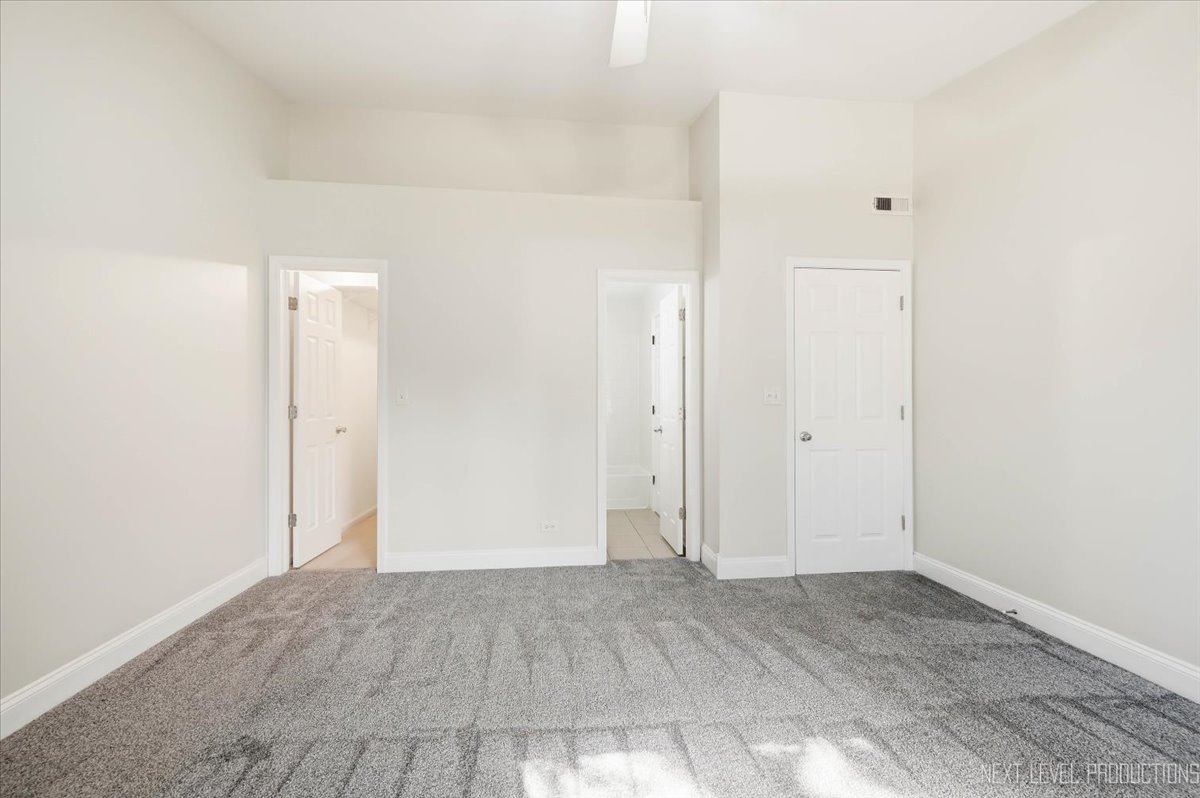 798 Stanford Lane Property Photo 17