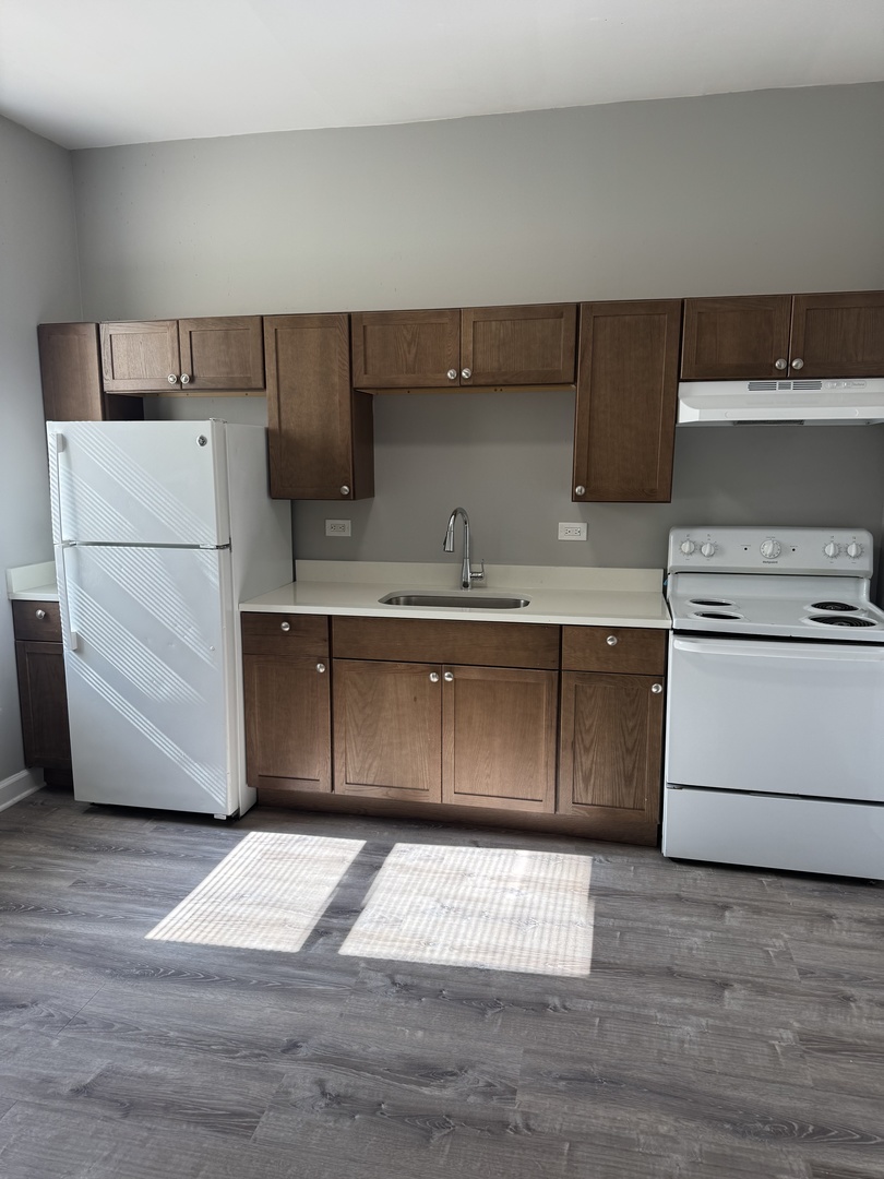 6950 S Wabash Avenue Property Photo 4