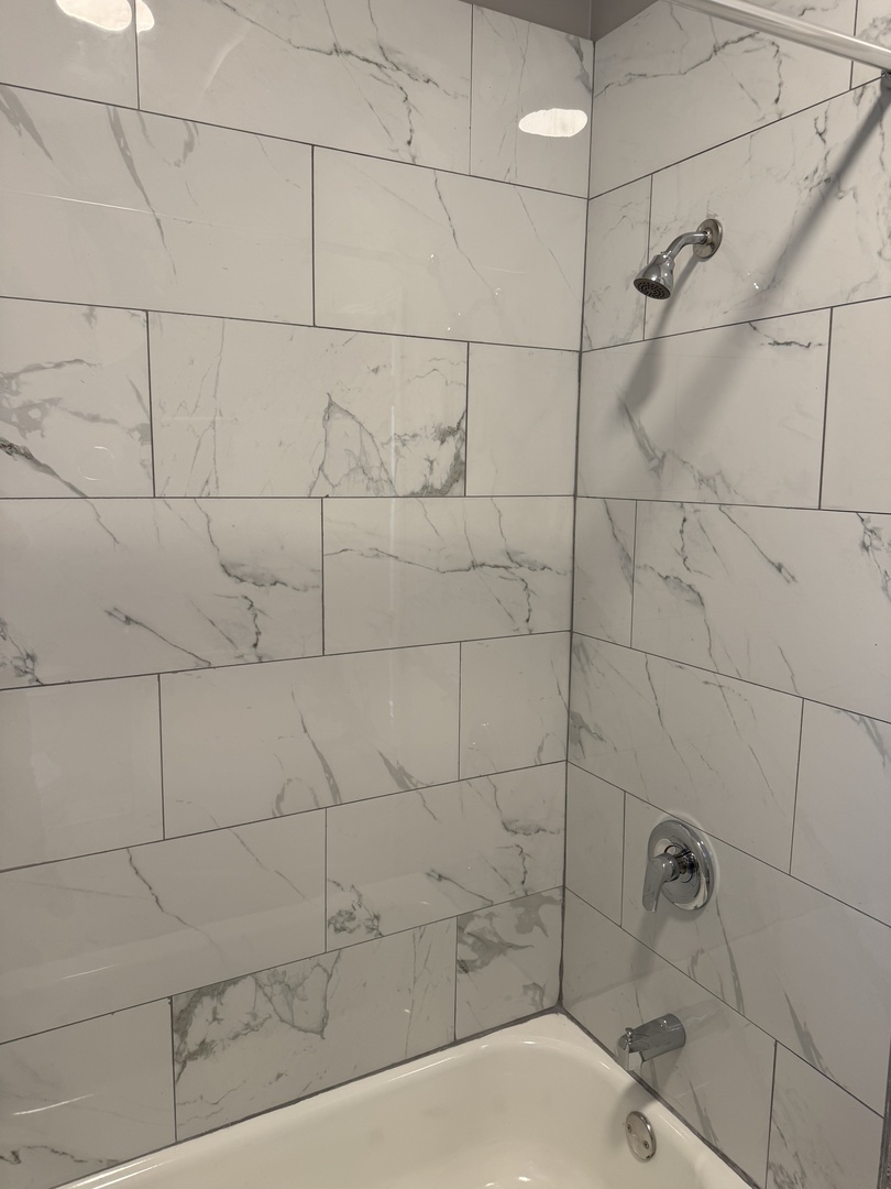 6950 S Wabash Avenue Property Photo 6
