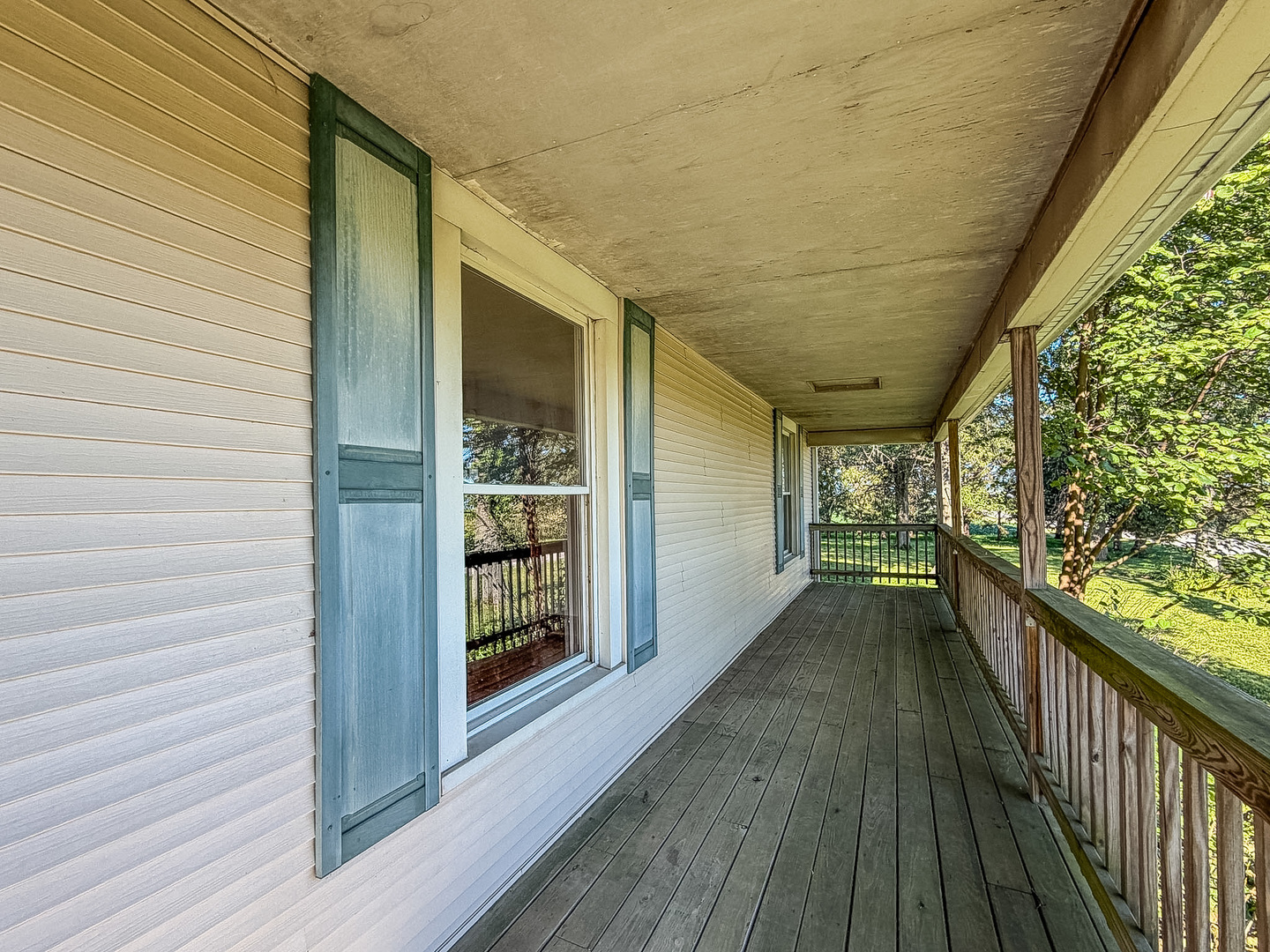 23 E 1500 North Road Property Photo 8