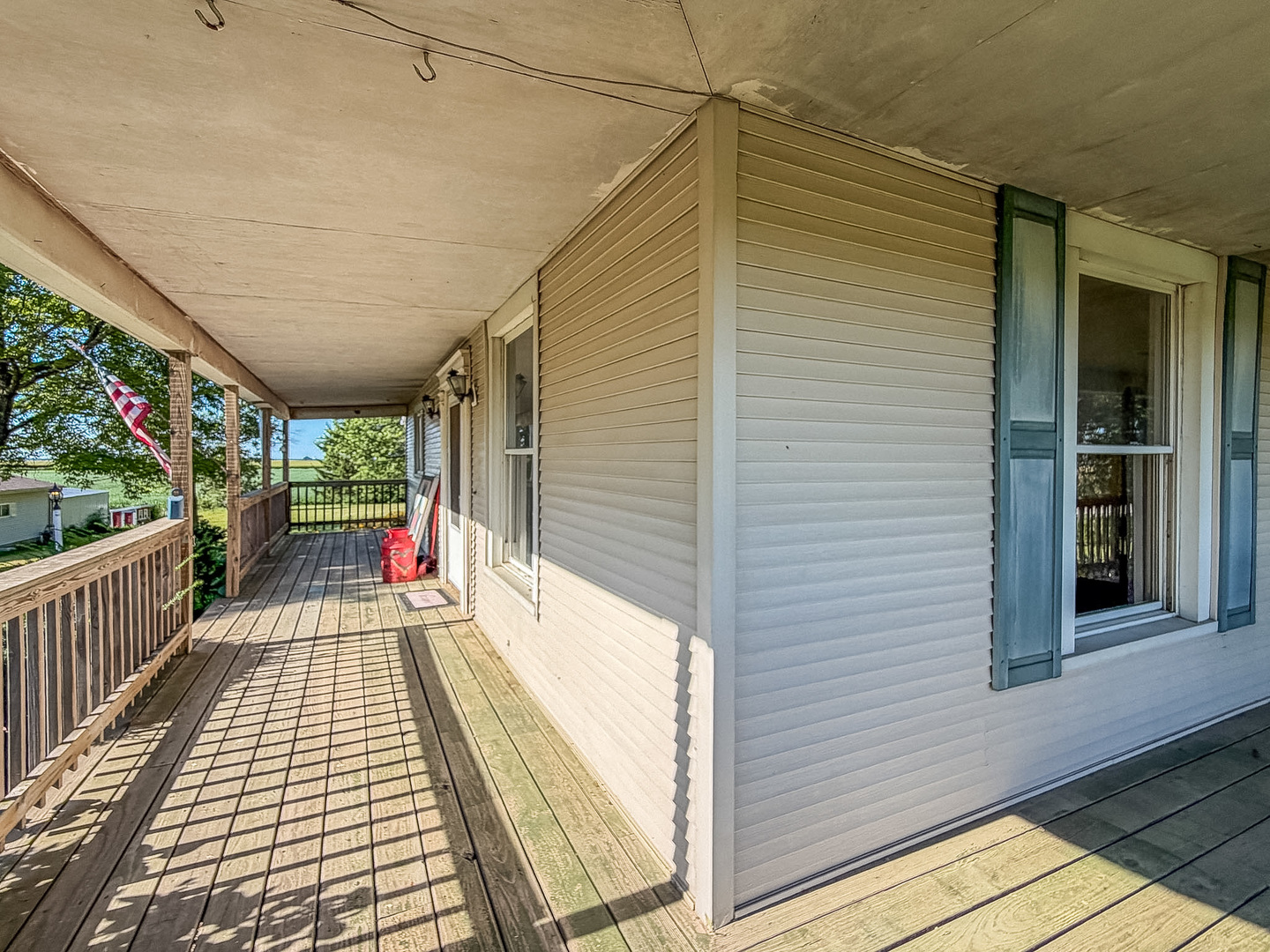 23 E 1500 North Road Property Photo 9