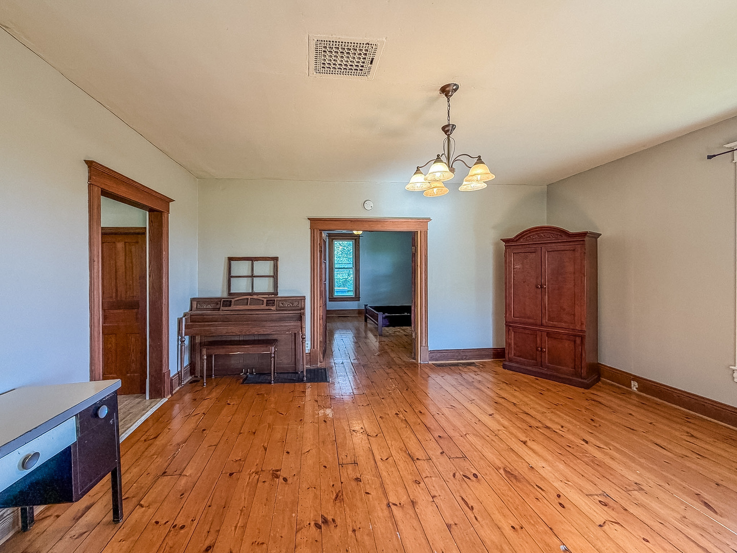 23 E 1500 North Road Property Photo 12
