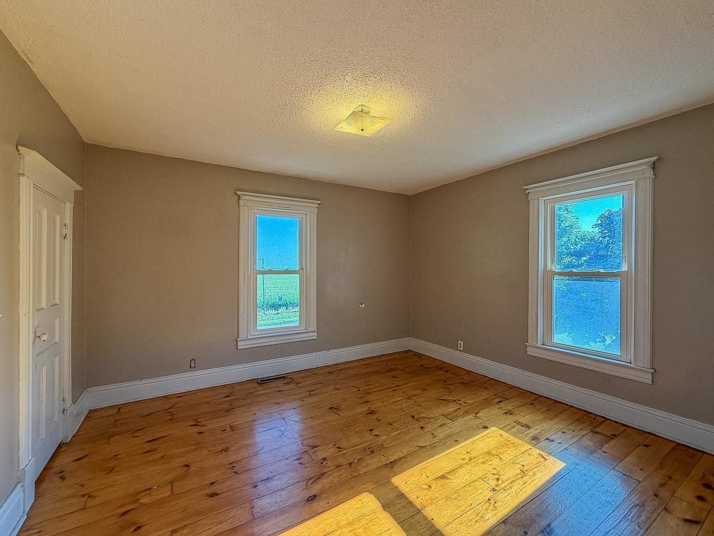 23 E 1500 North Road Property Photo 37