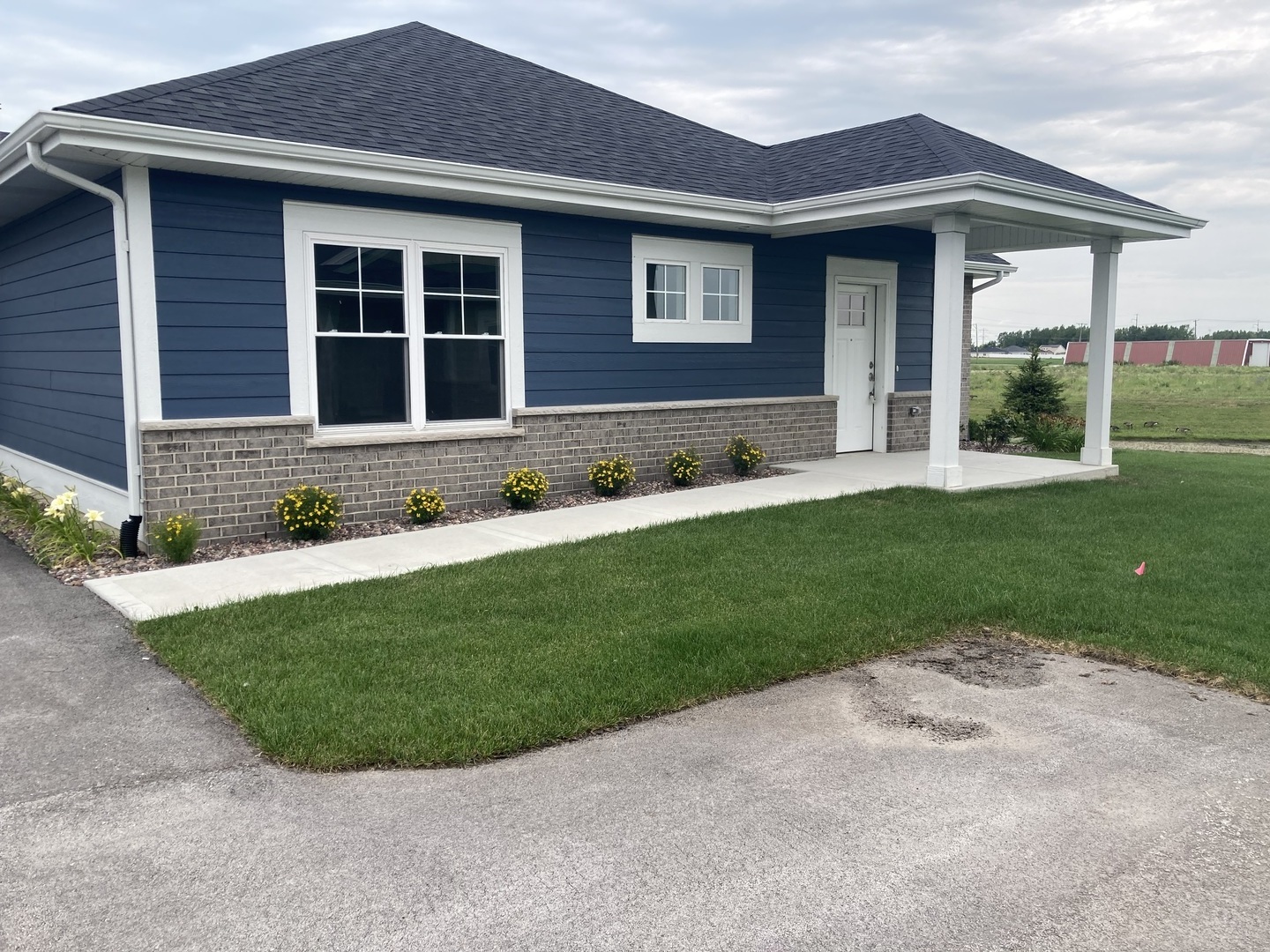 403 Cobblestone Parkway C Property Photo 1