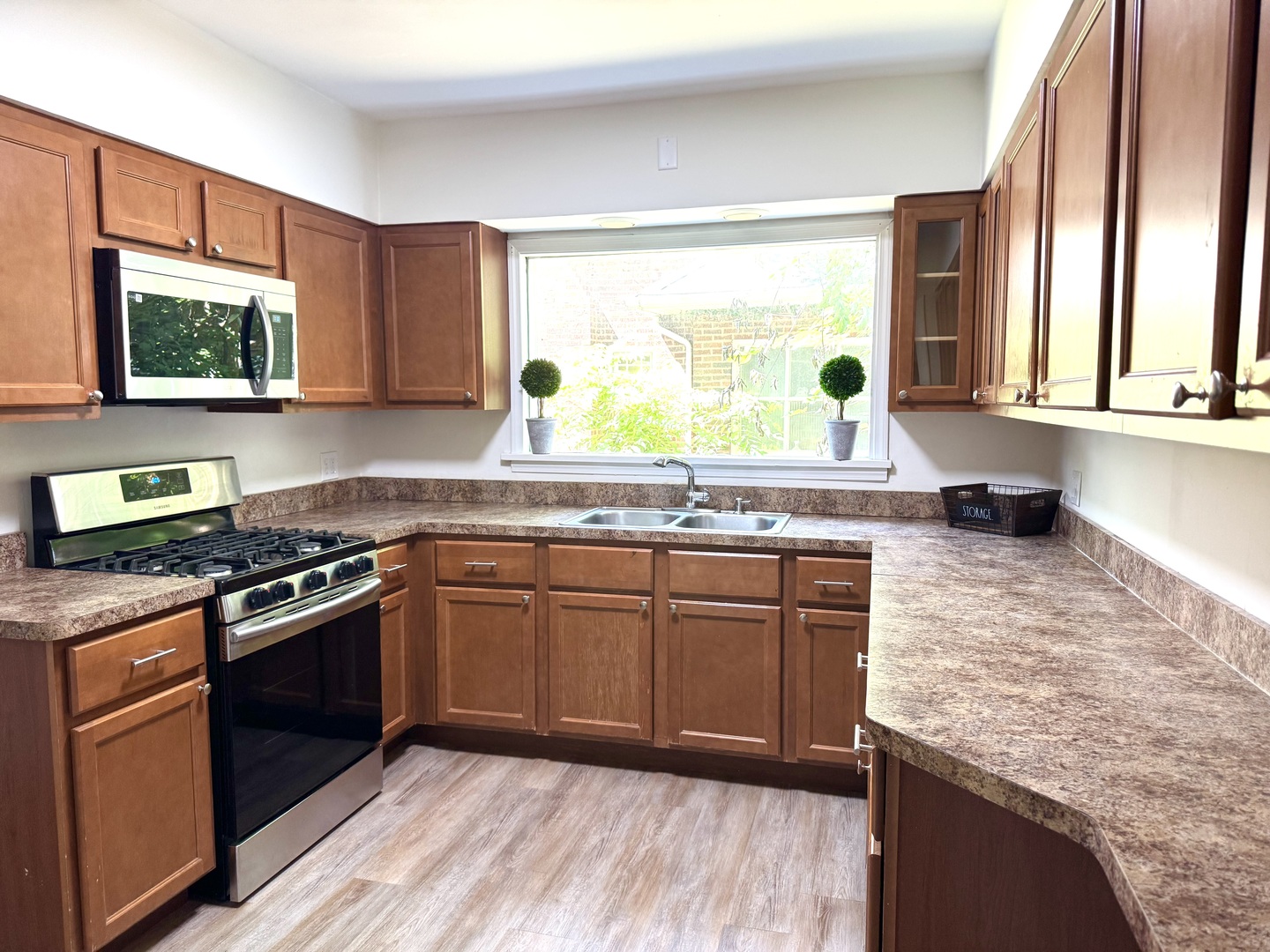1321 N Jackson Street Property Photo 3