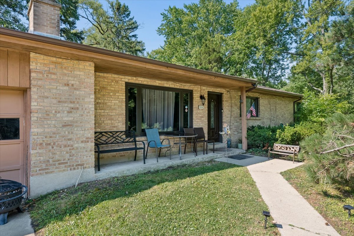 1704 Park Avenue Property Photo 2